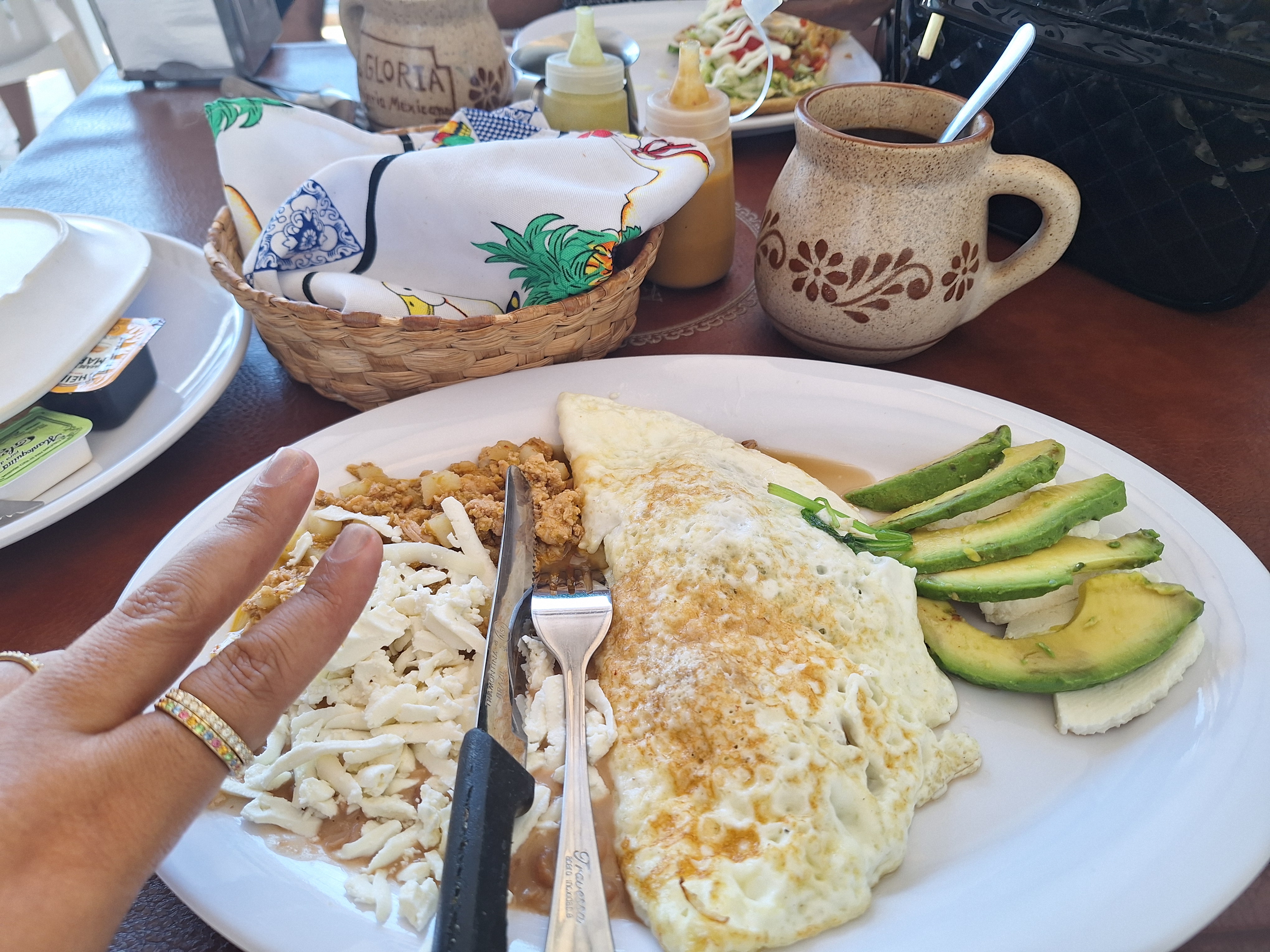 "La Gloria, Antojería Mexicana" image 3