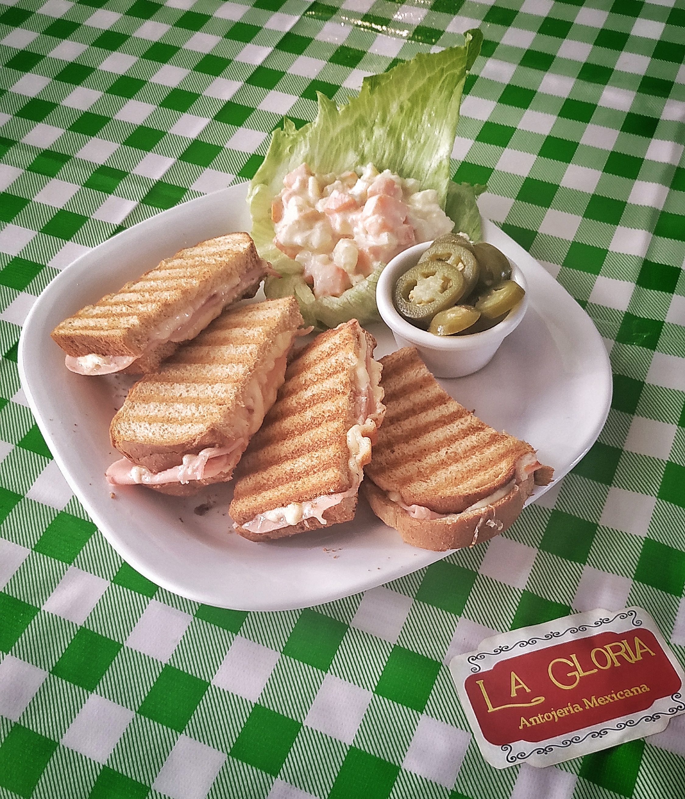 "La Gloria, Antojería Mexicana" image 10