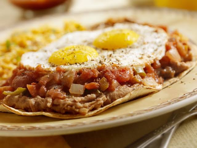 Desayunos y comidas El Güero image 4