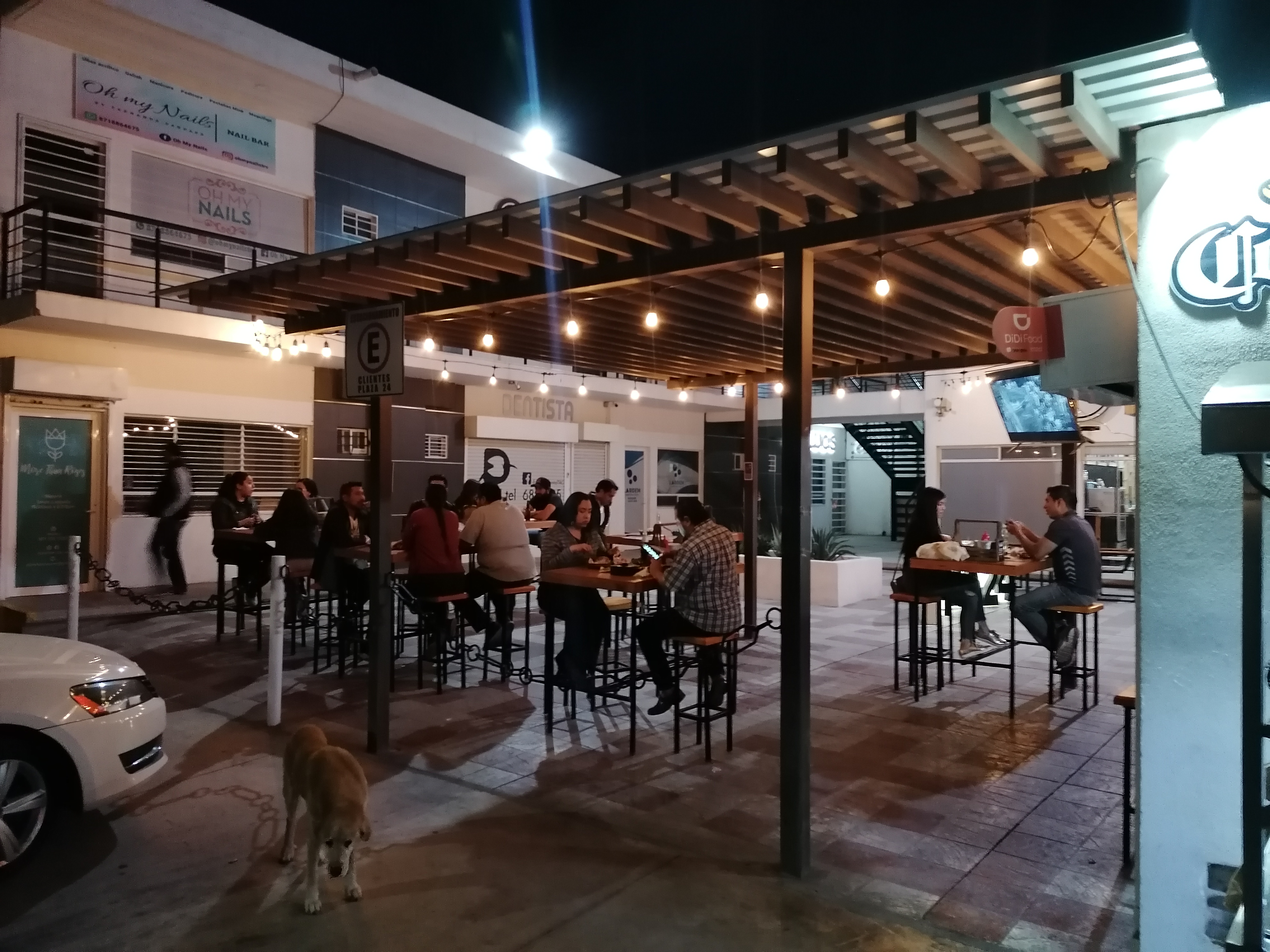 Los hijos de la hamburguesa image 1