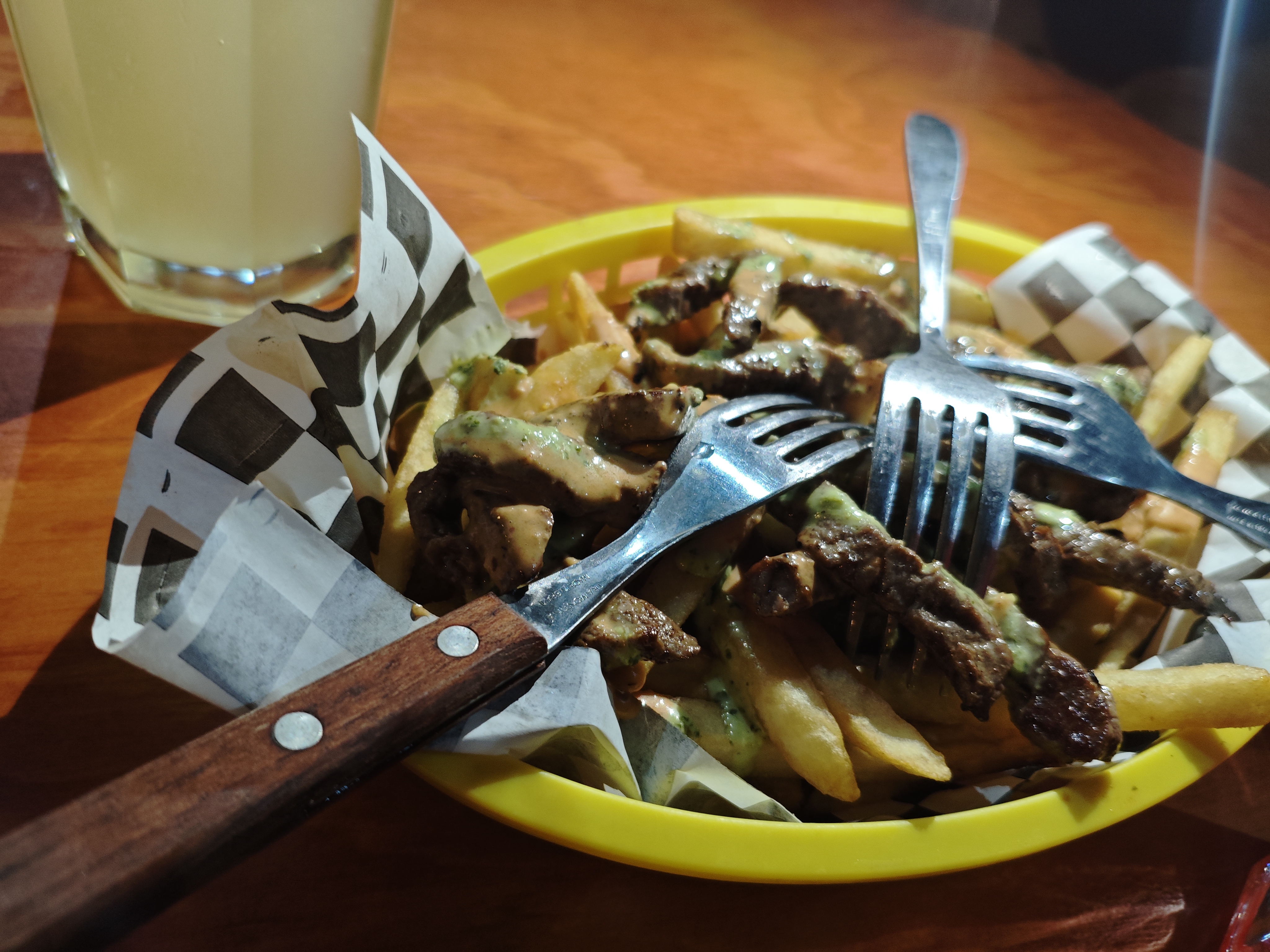 Los hijos de la hamburguesa image 3