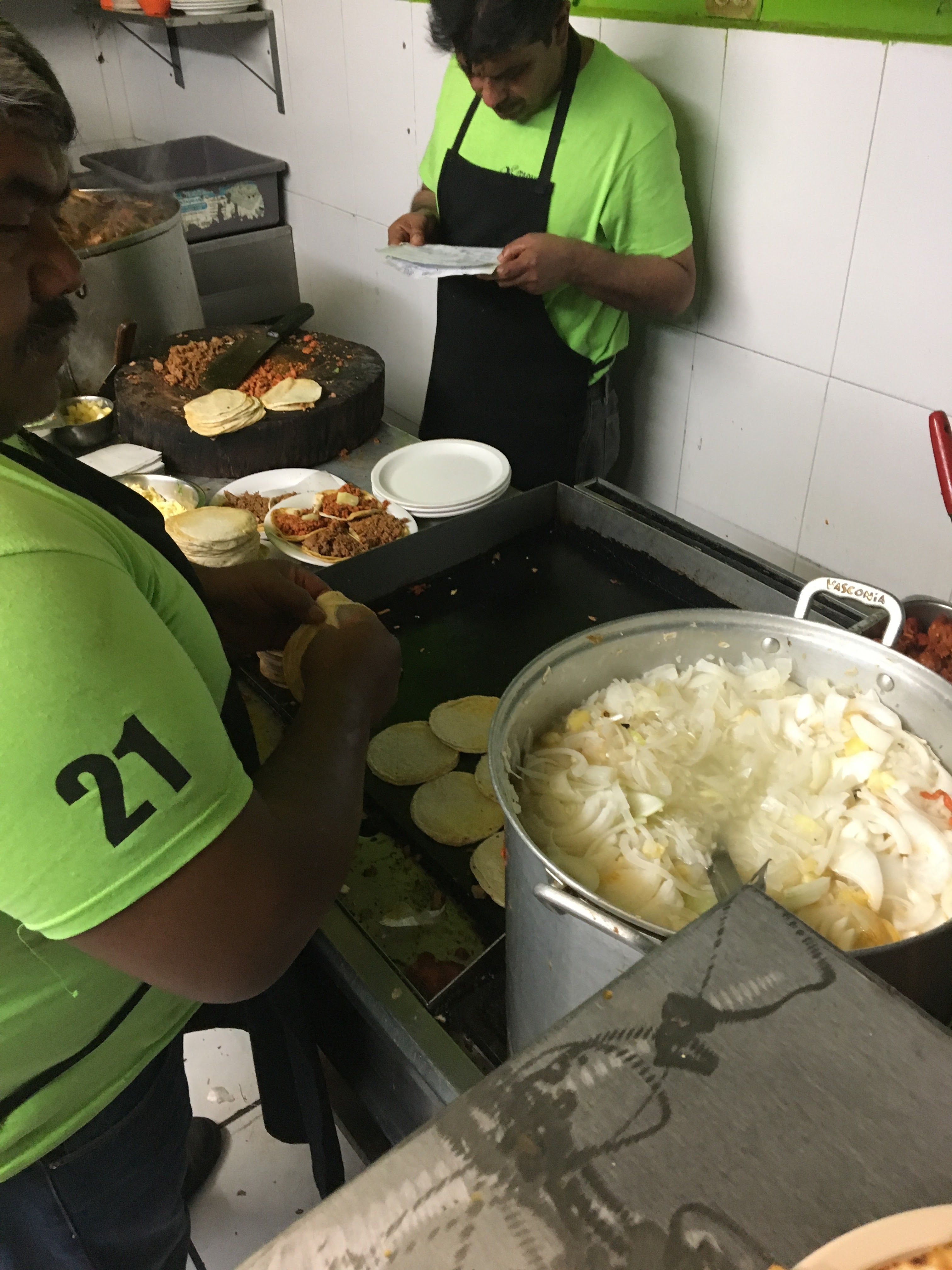 Taquería Bravo Y 21 image 6