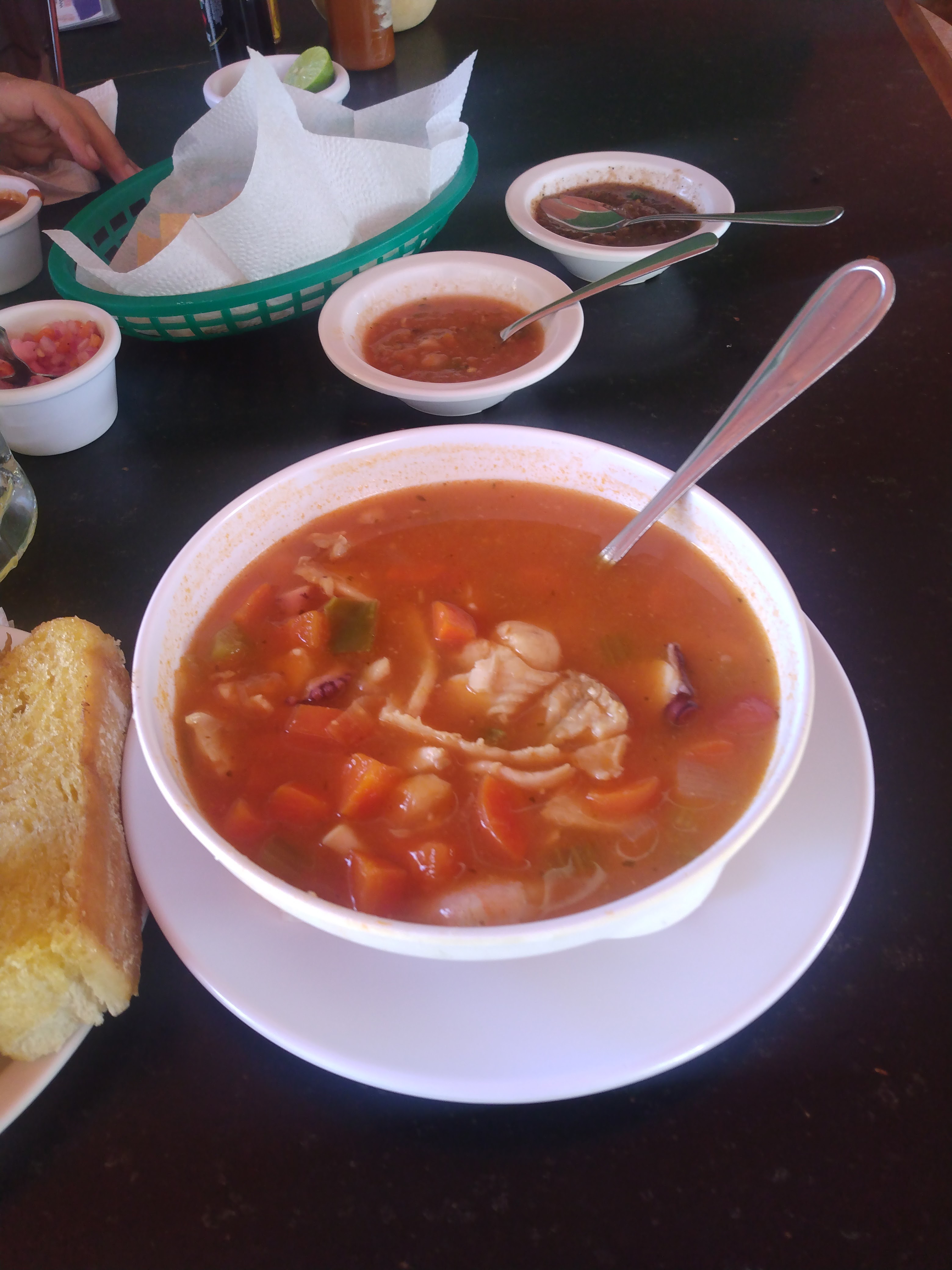 Azul y Rojo mariscos image 8