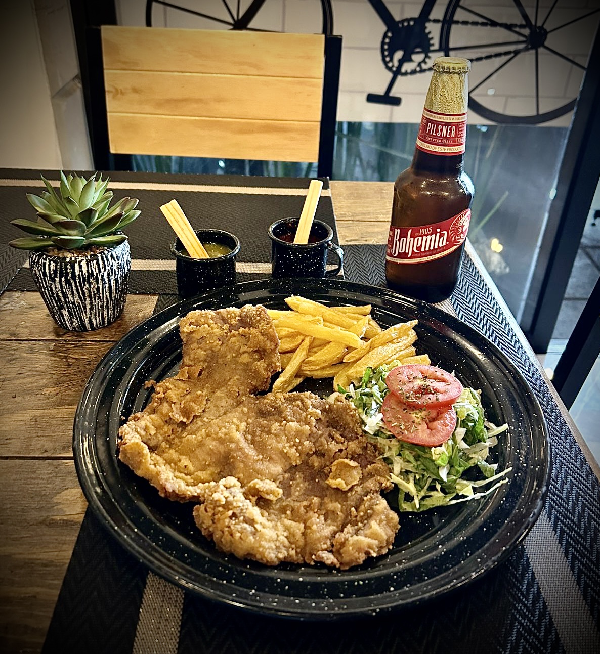 El Buen Barrio image 6