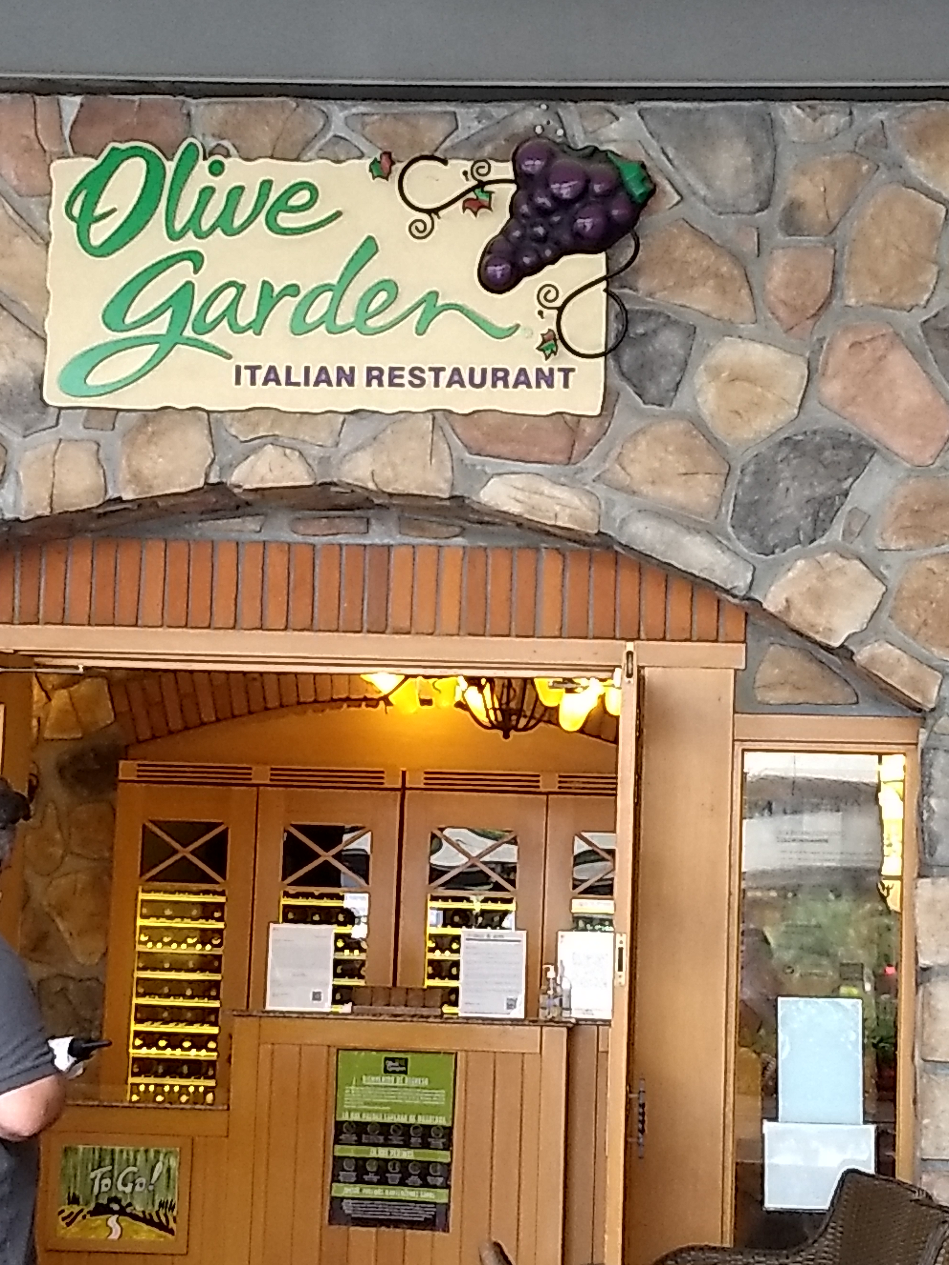 Olive Garden image 1