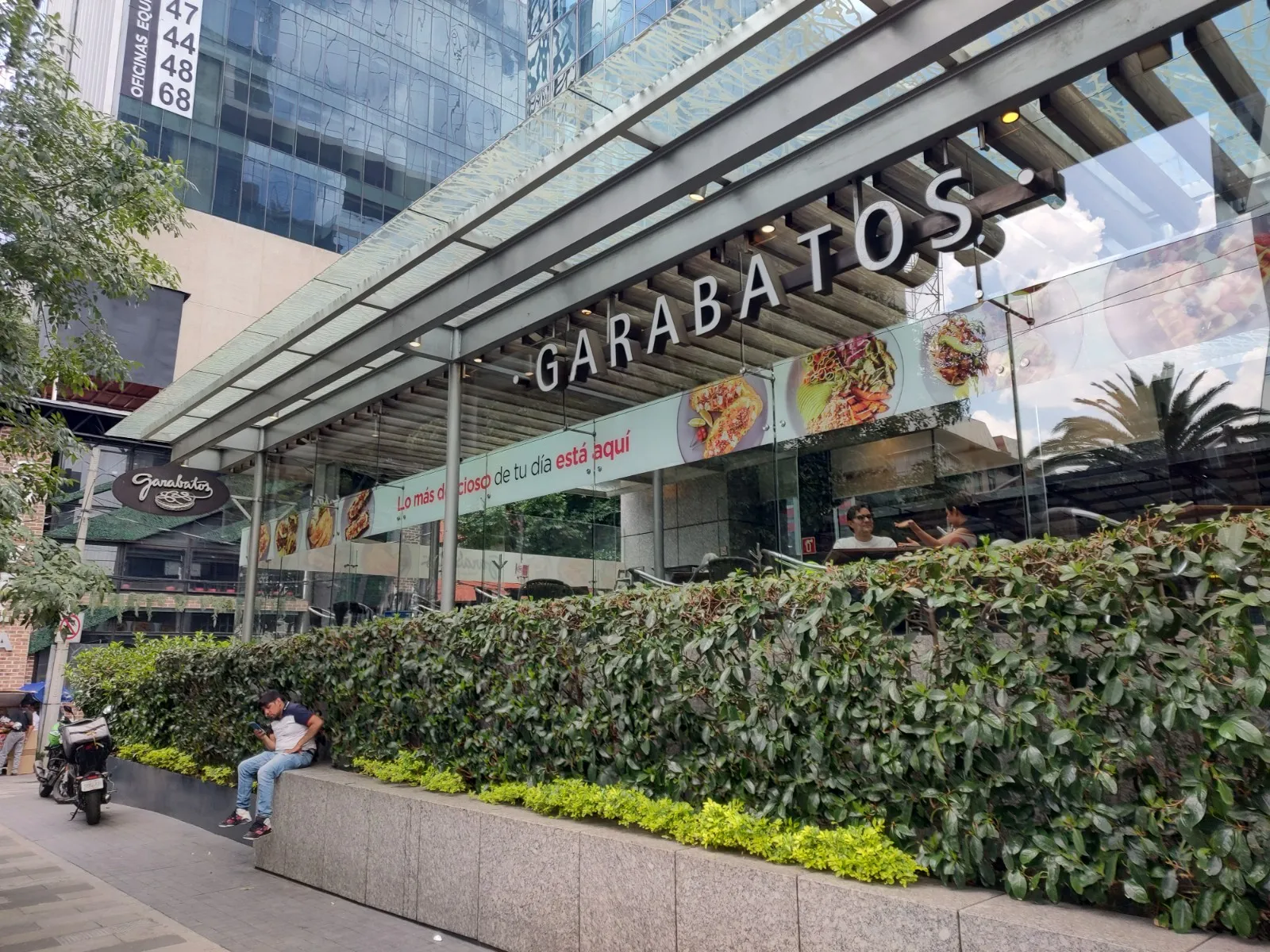 Garabatos image 1