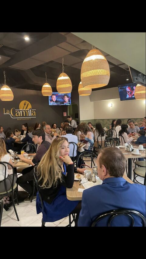 La Camila Restaurante bar image 1