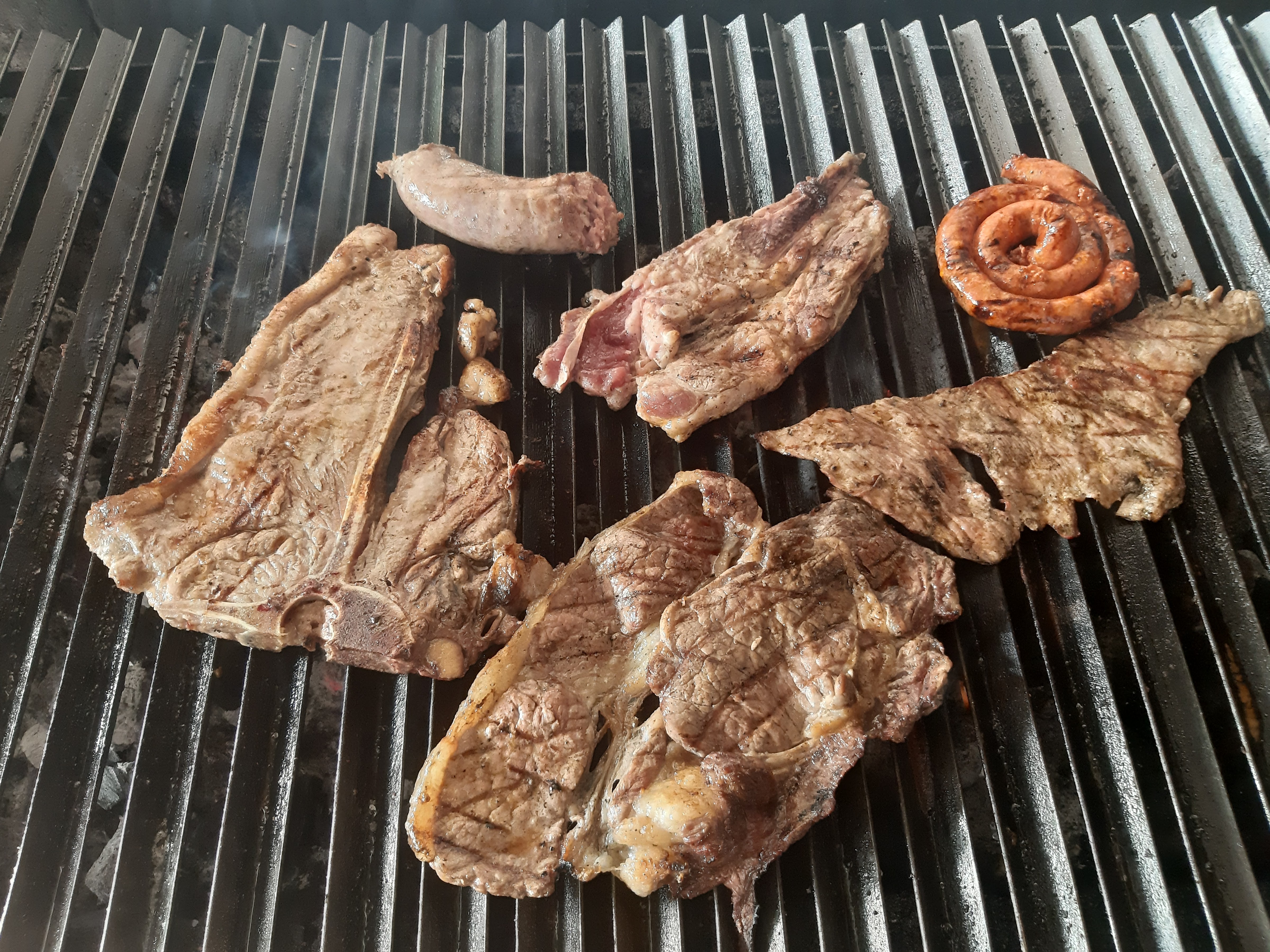 "El Arroyito II" Restaurante, Bar, Parrilla, Cortes, Carnitas y Barbacoa. image 2