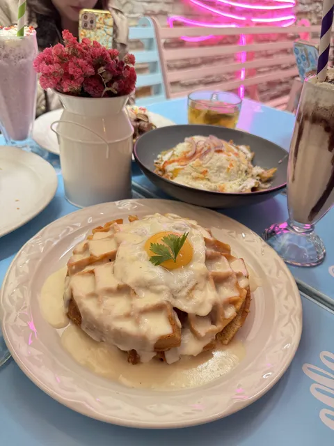 Chez Waffle image 3