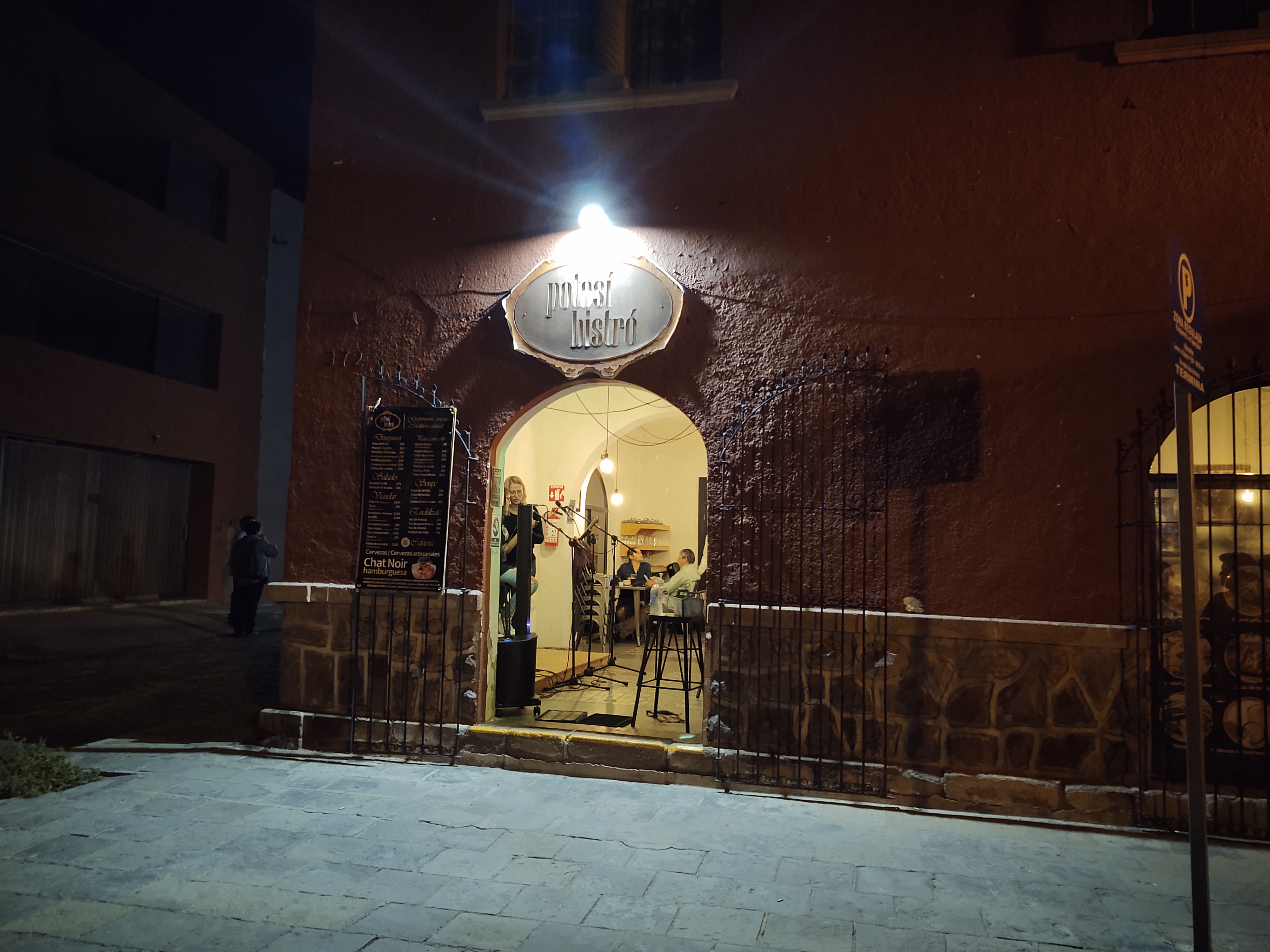 Potosí Bistró image 9