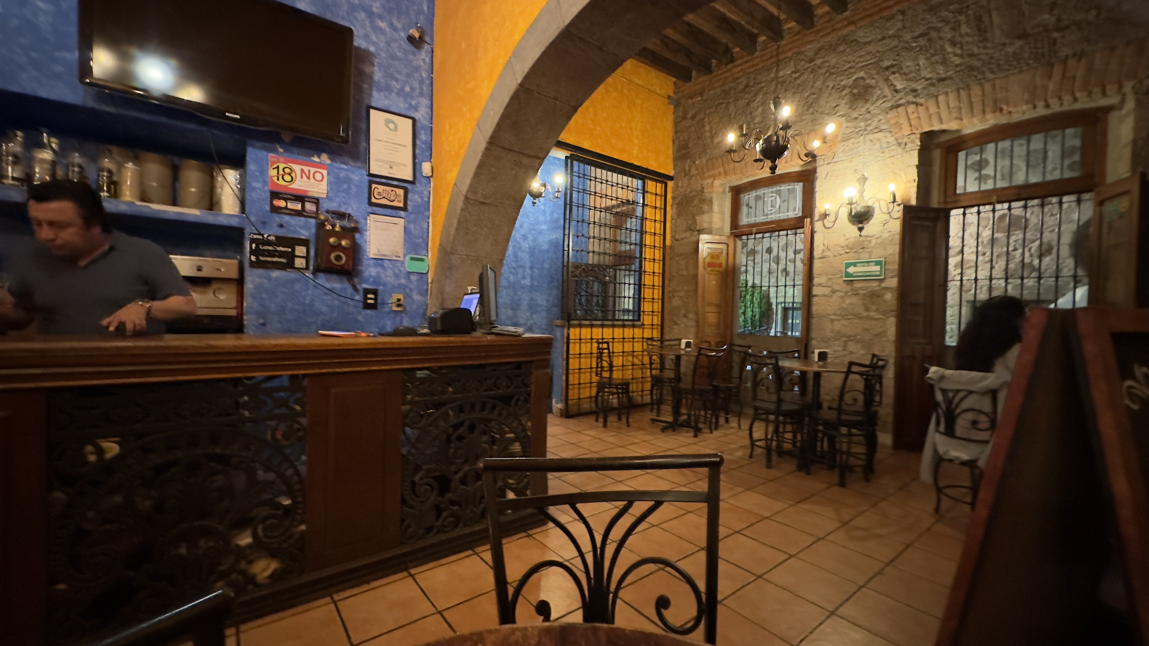 Luna Café - Cafetería image 6