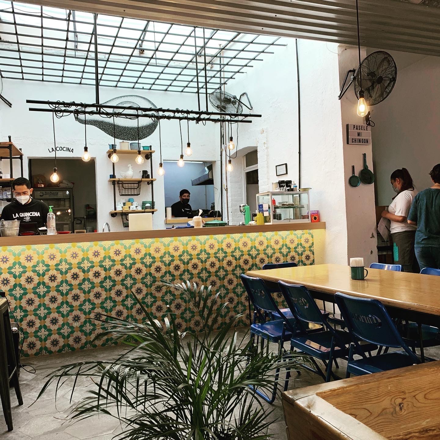 La Quincena Botanería image 10