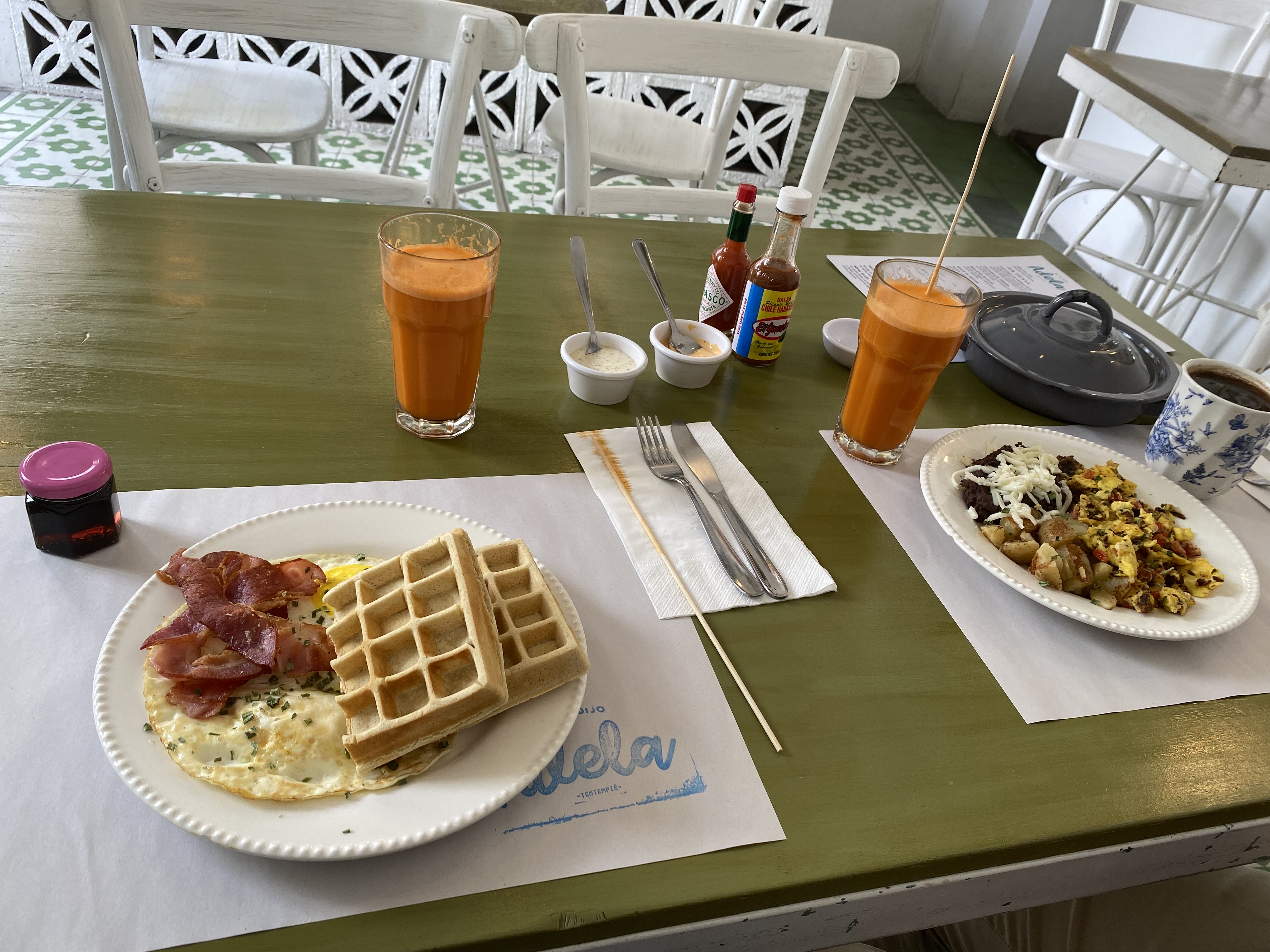 Me lo dijo Adela image 3