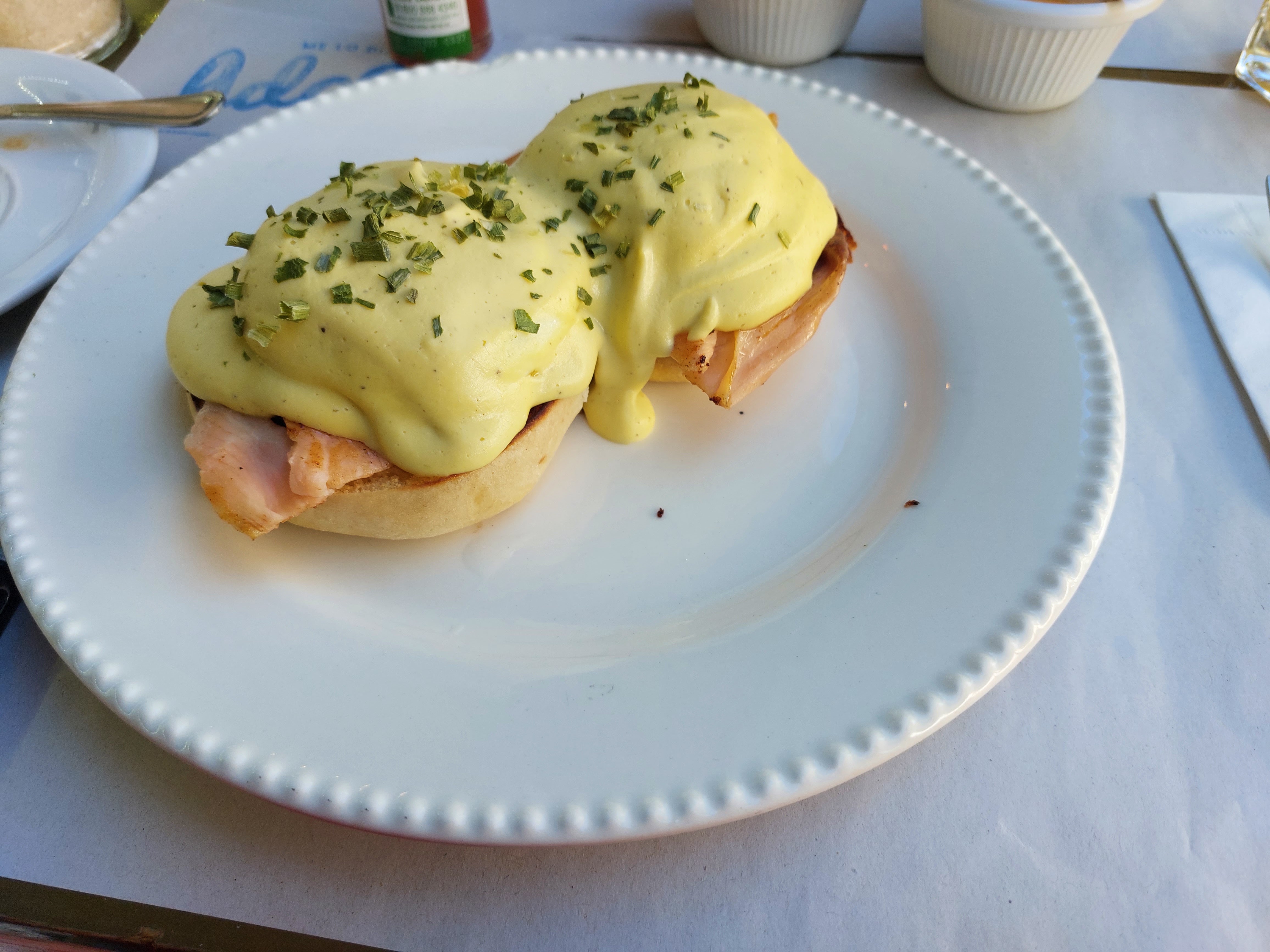 Me lo dijo Adela image 10