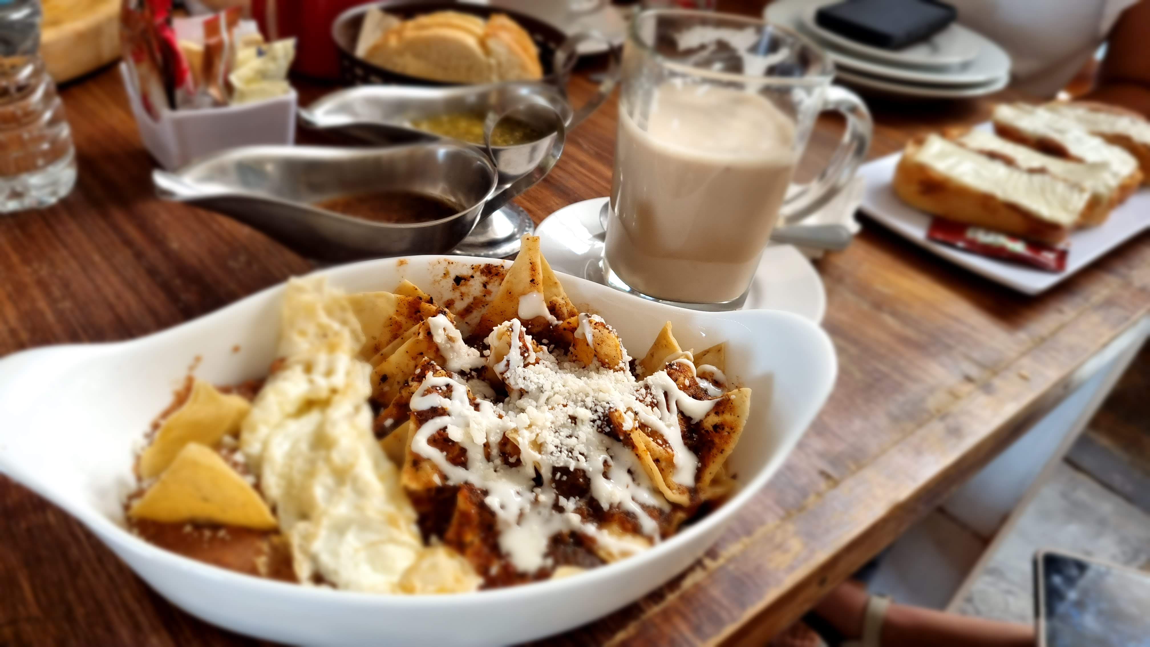 Casa del Encino image 2