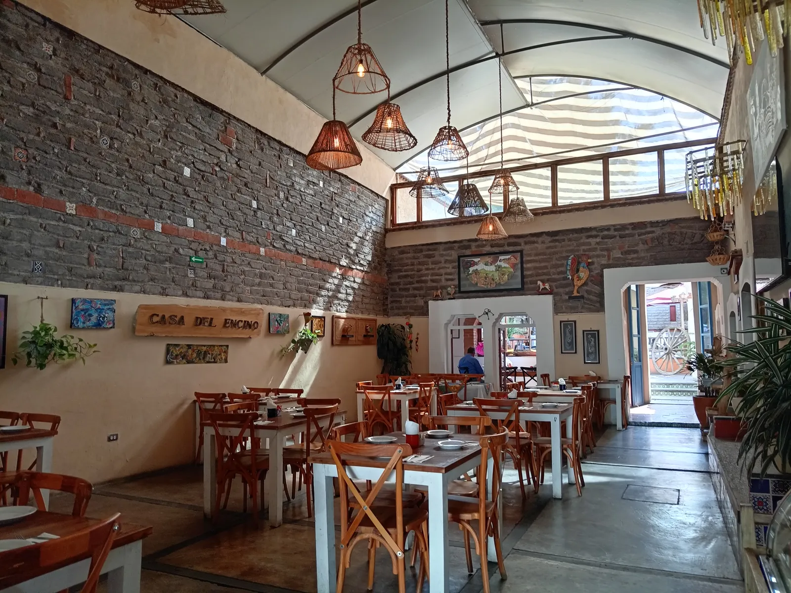 Casa del Encino image 3