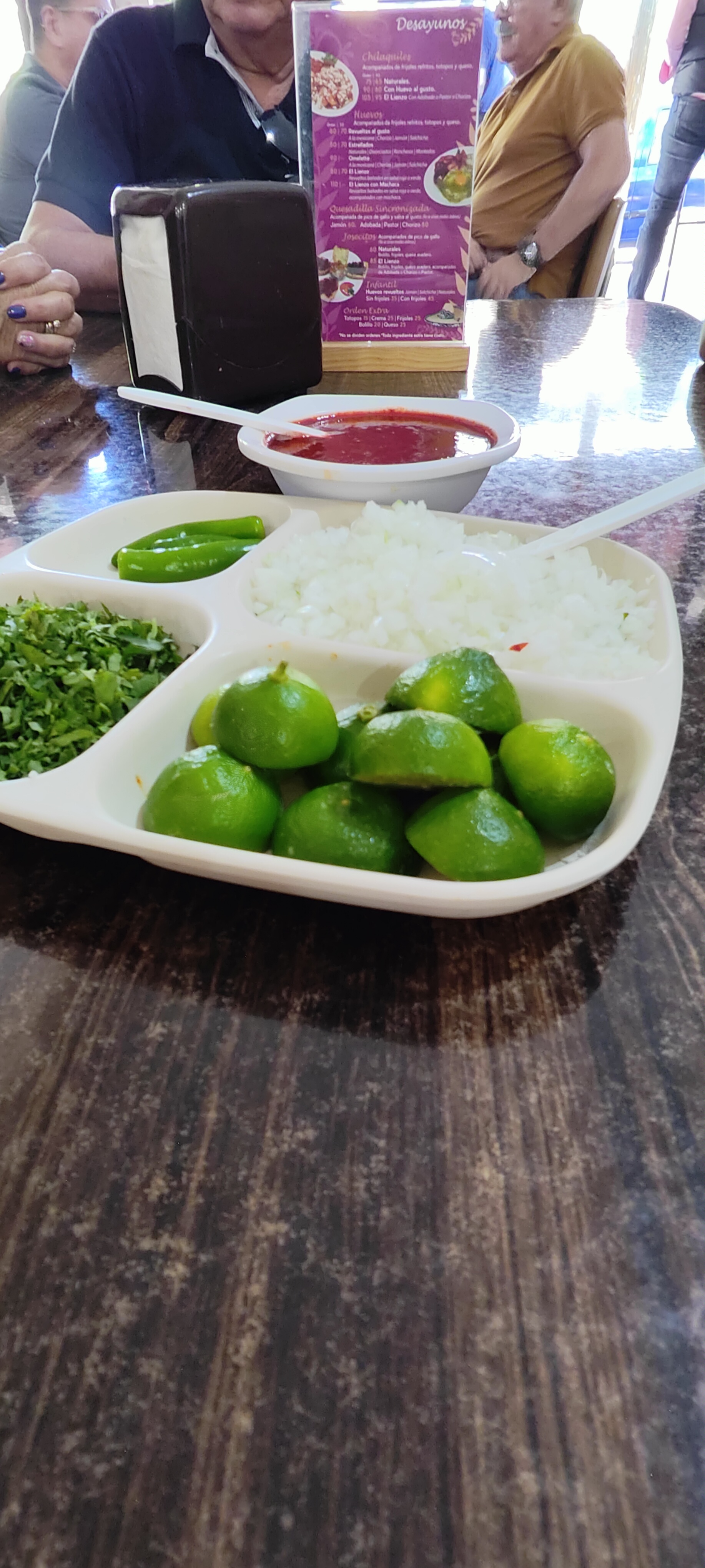 RESTAURANTE EL LIENZO MENUDO Y DESAYUNOS image 4