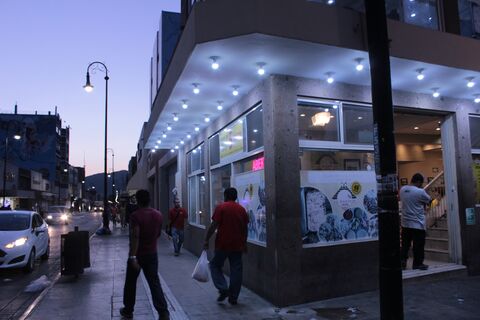 Tacos El Pastor image 1