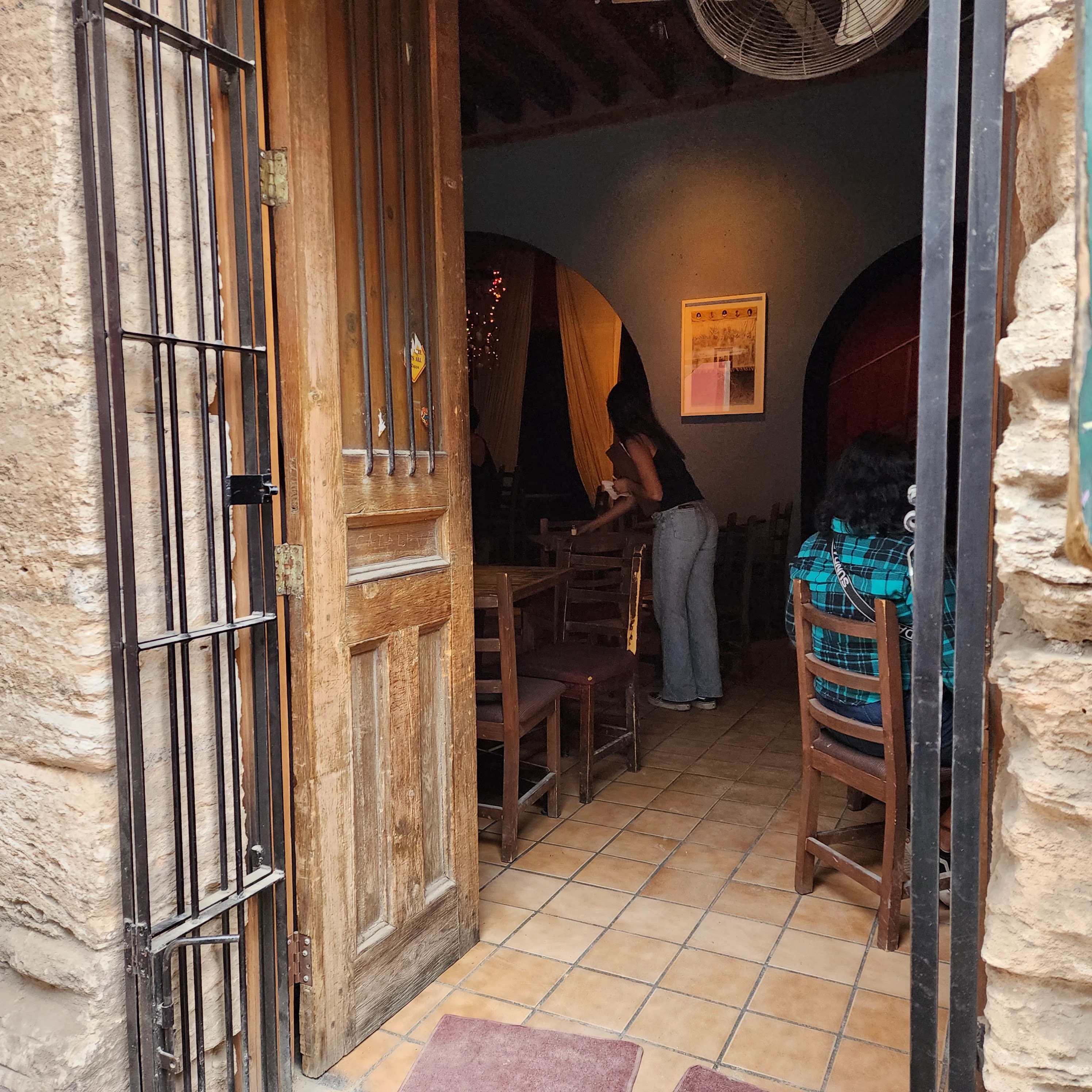 Taberna El Cerdo de Babel image 1