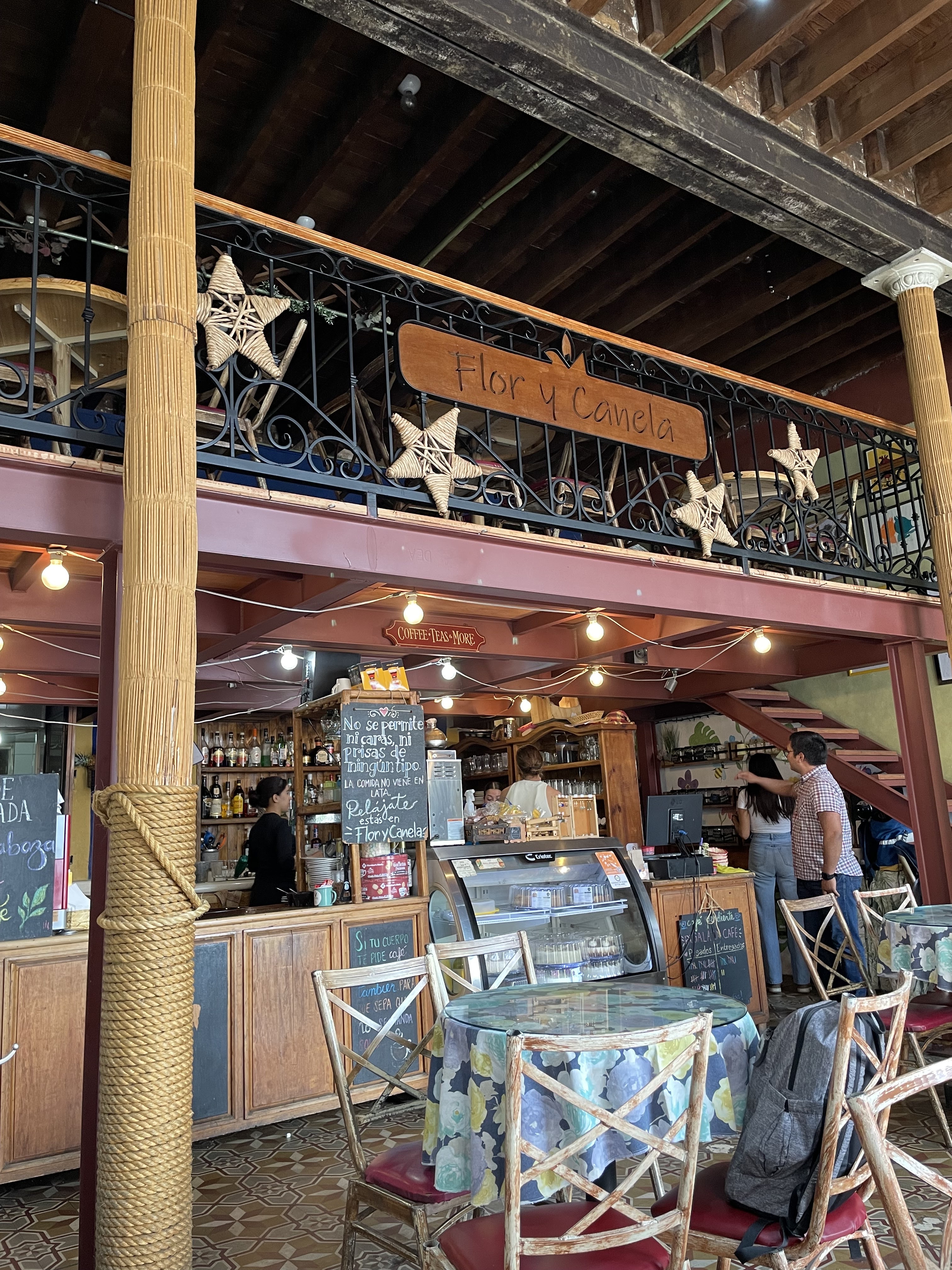 Flor y Canela image 5