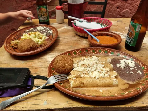 La Taberna image 3