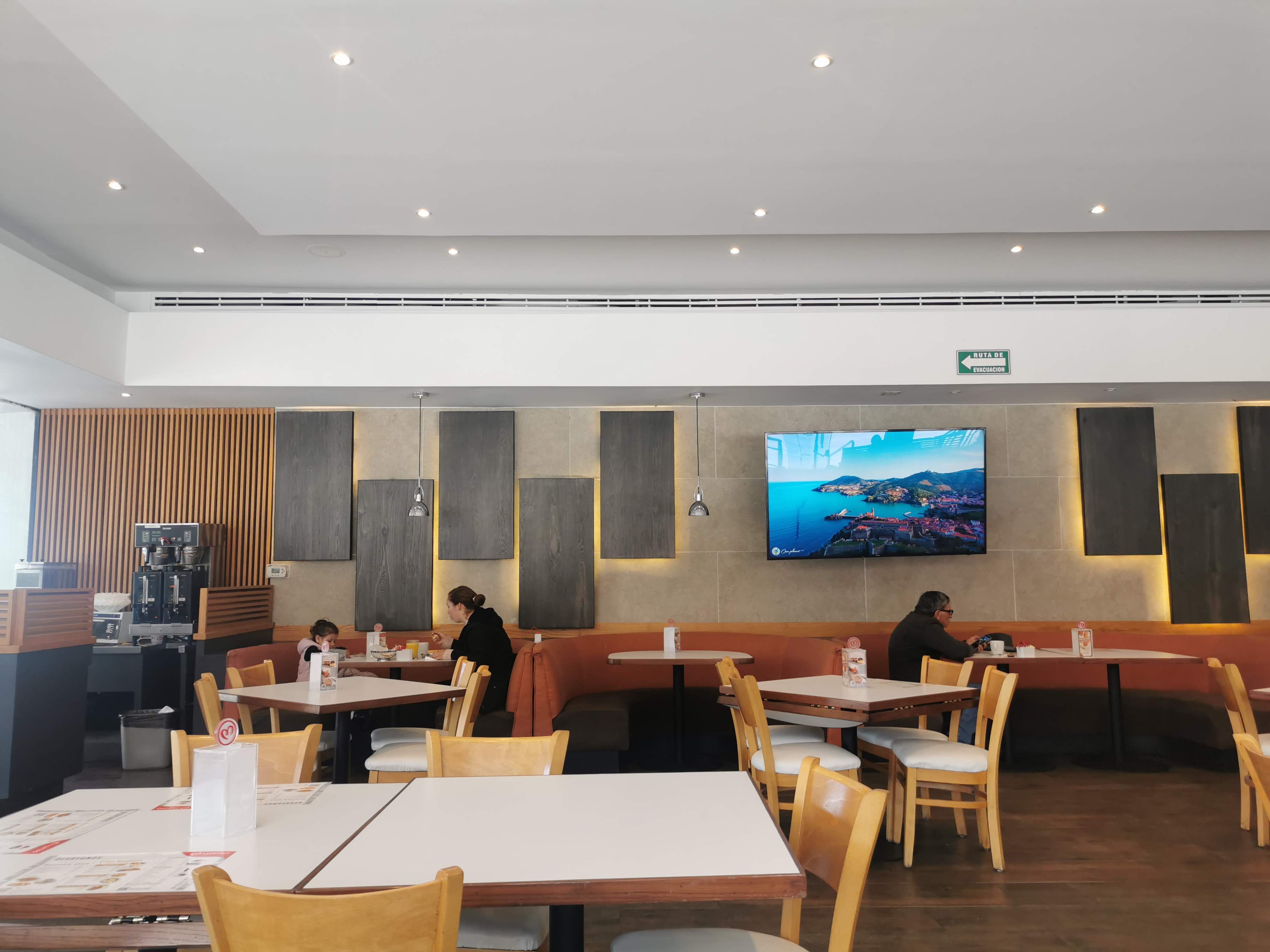 Martins Saltillo image 10