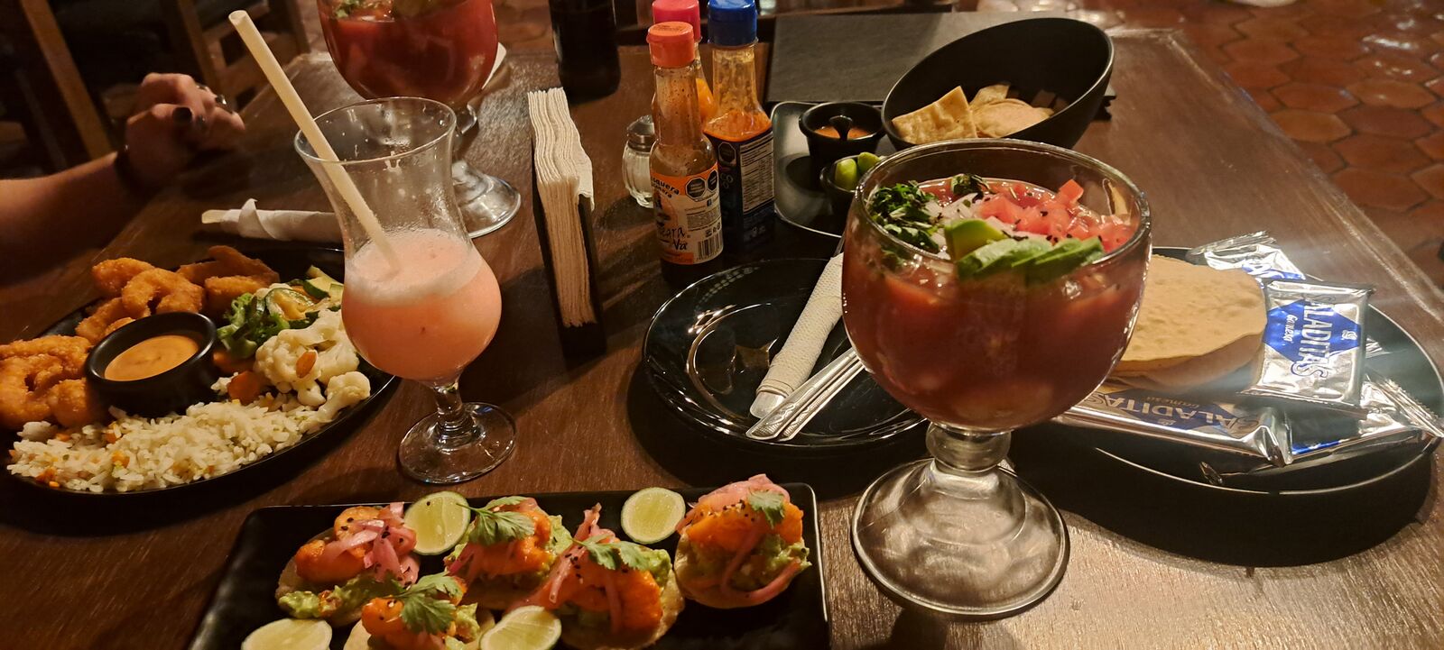 El Kraken Restaurant Bar image 3
