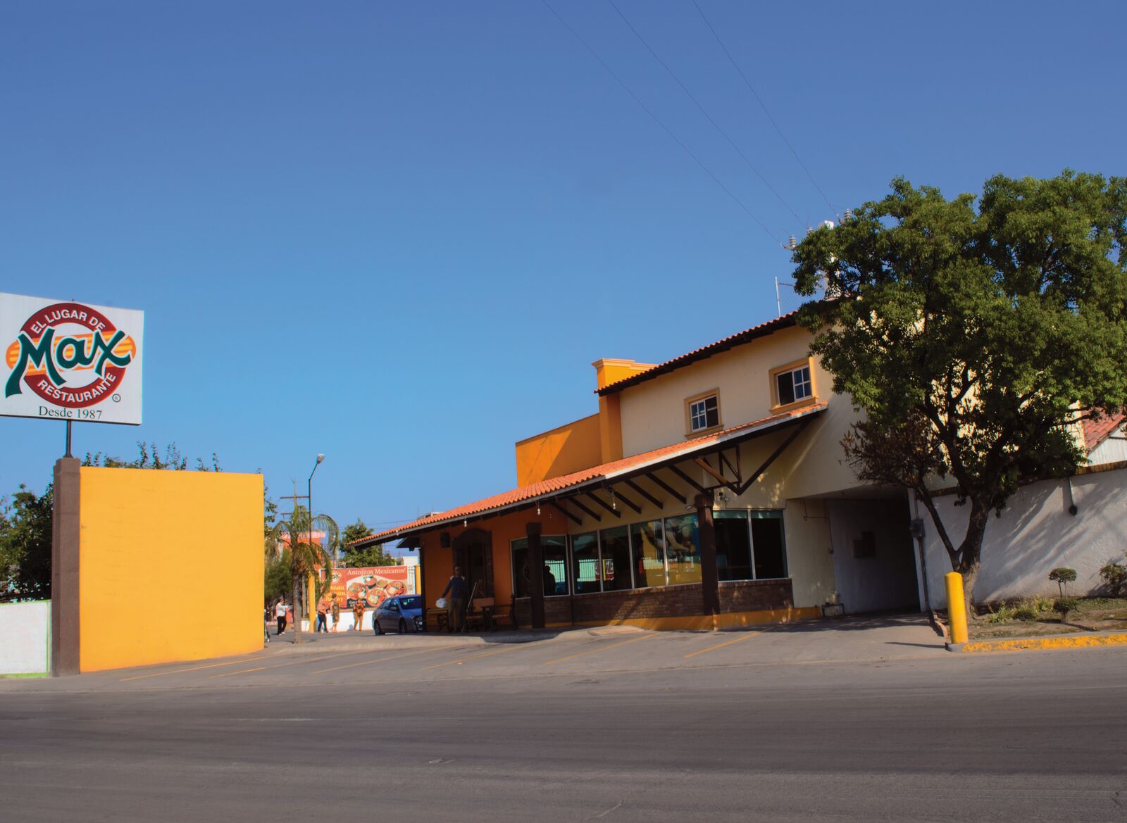 El Lugar de Max image 10