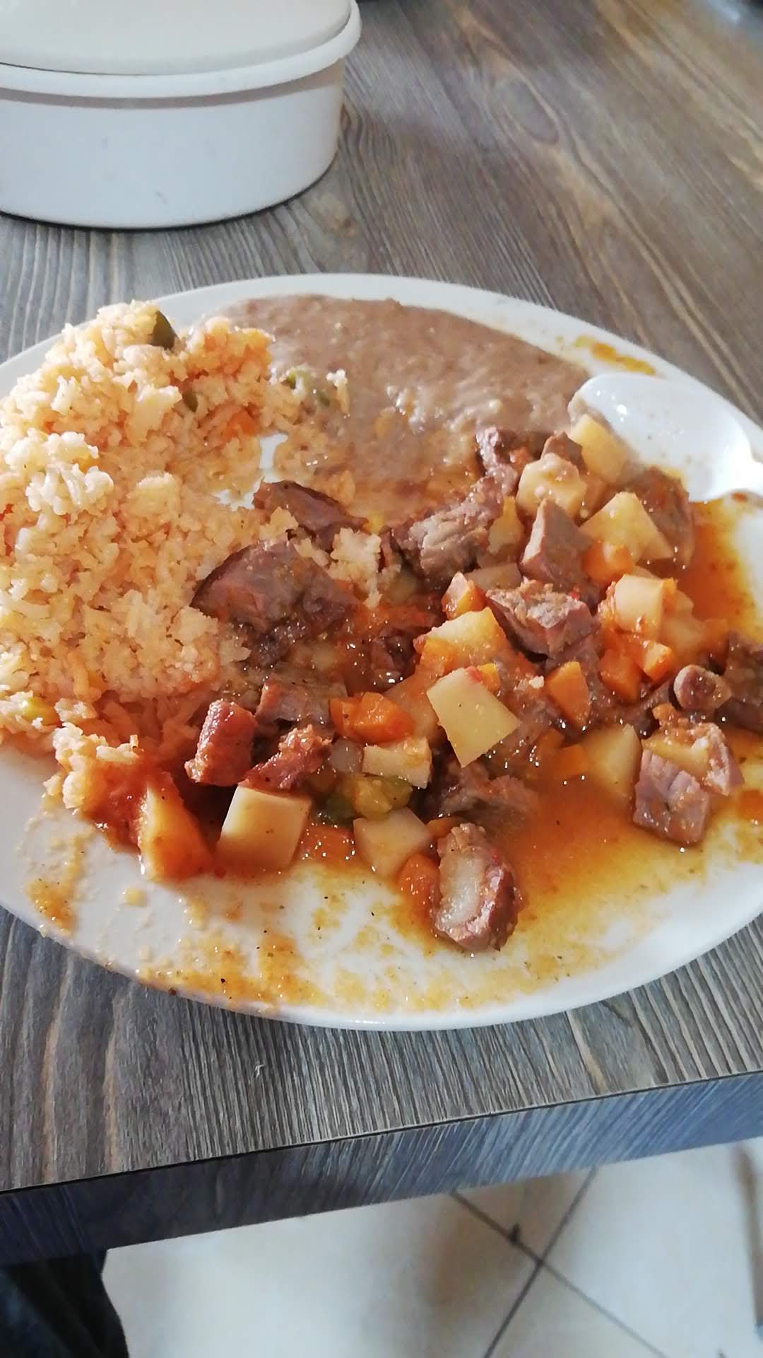 Los Reyes Restaurante image 2