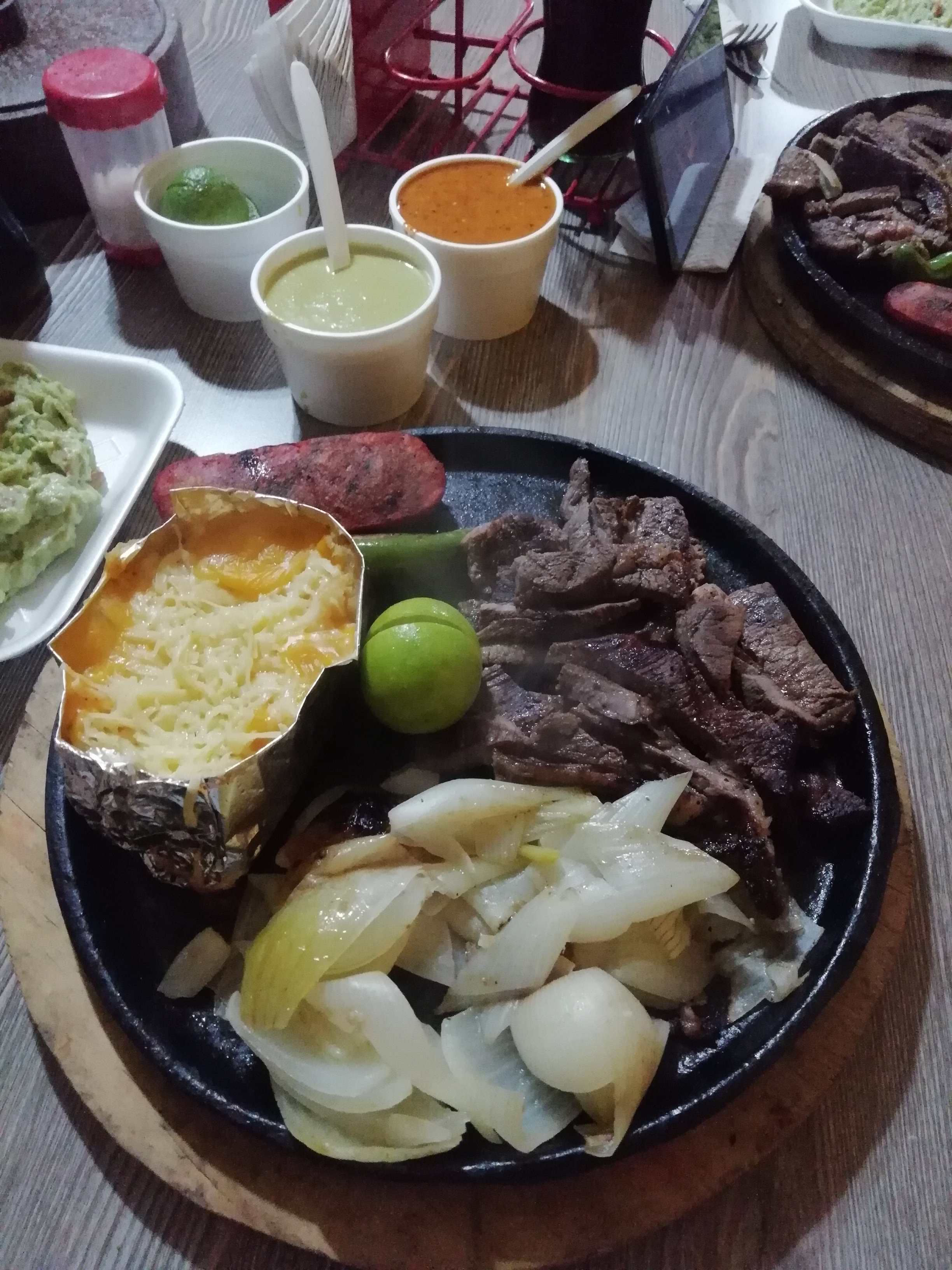 Los Reyes Restaurante image 6