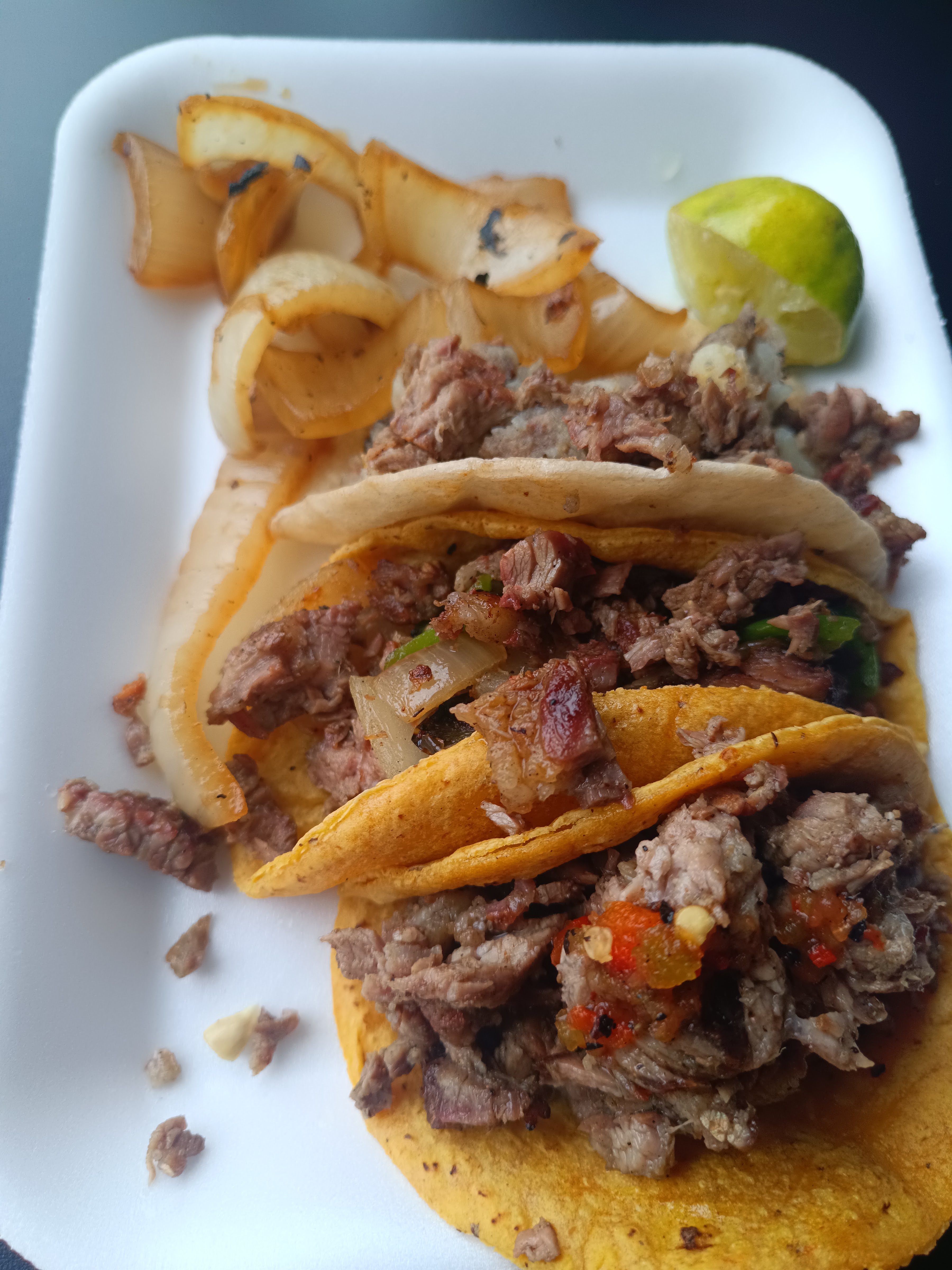 Tacos de carne asada La Carnita image 5