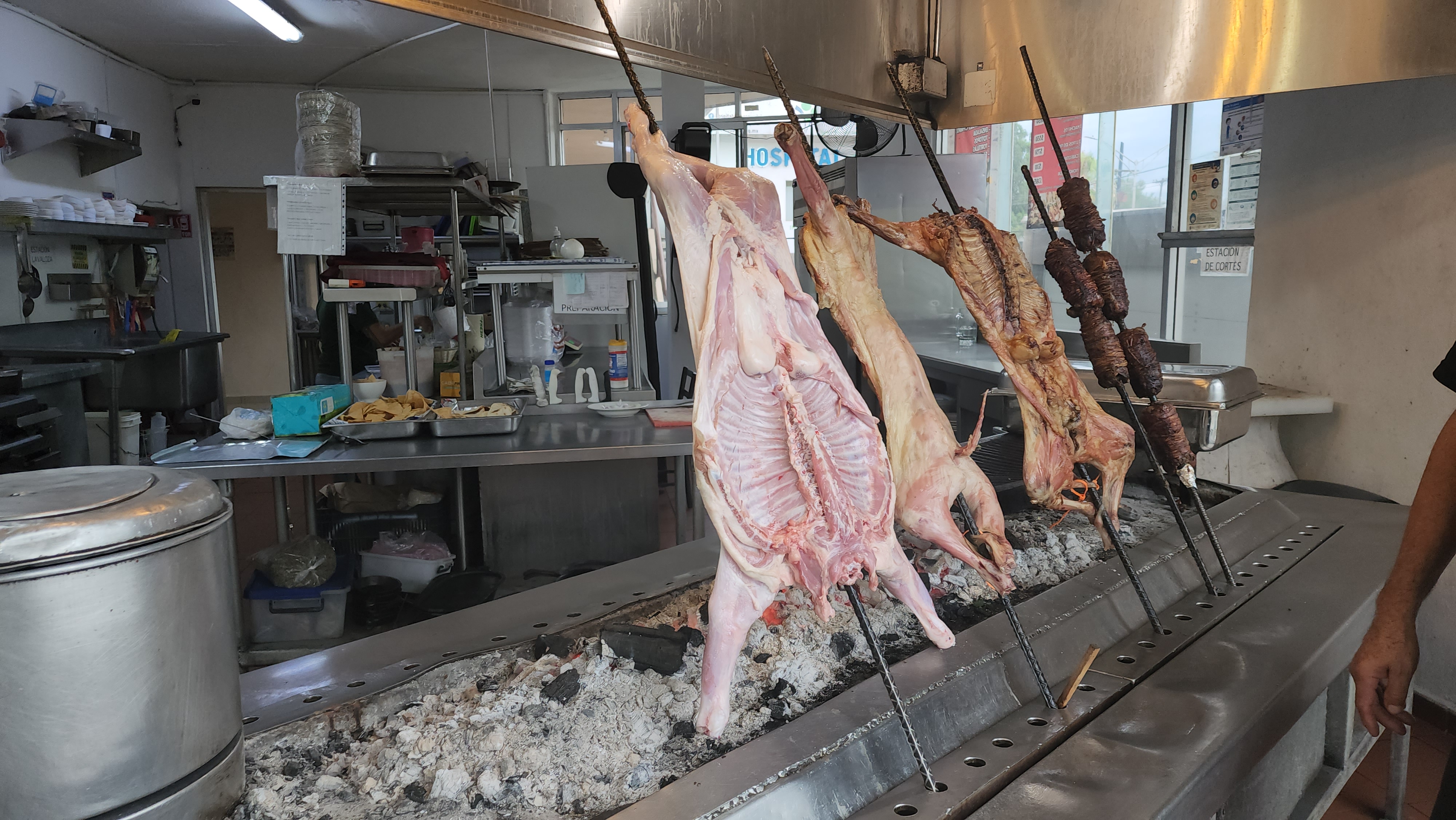 Restaurant El Cabrito Regional image 4