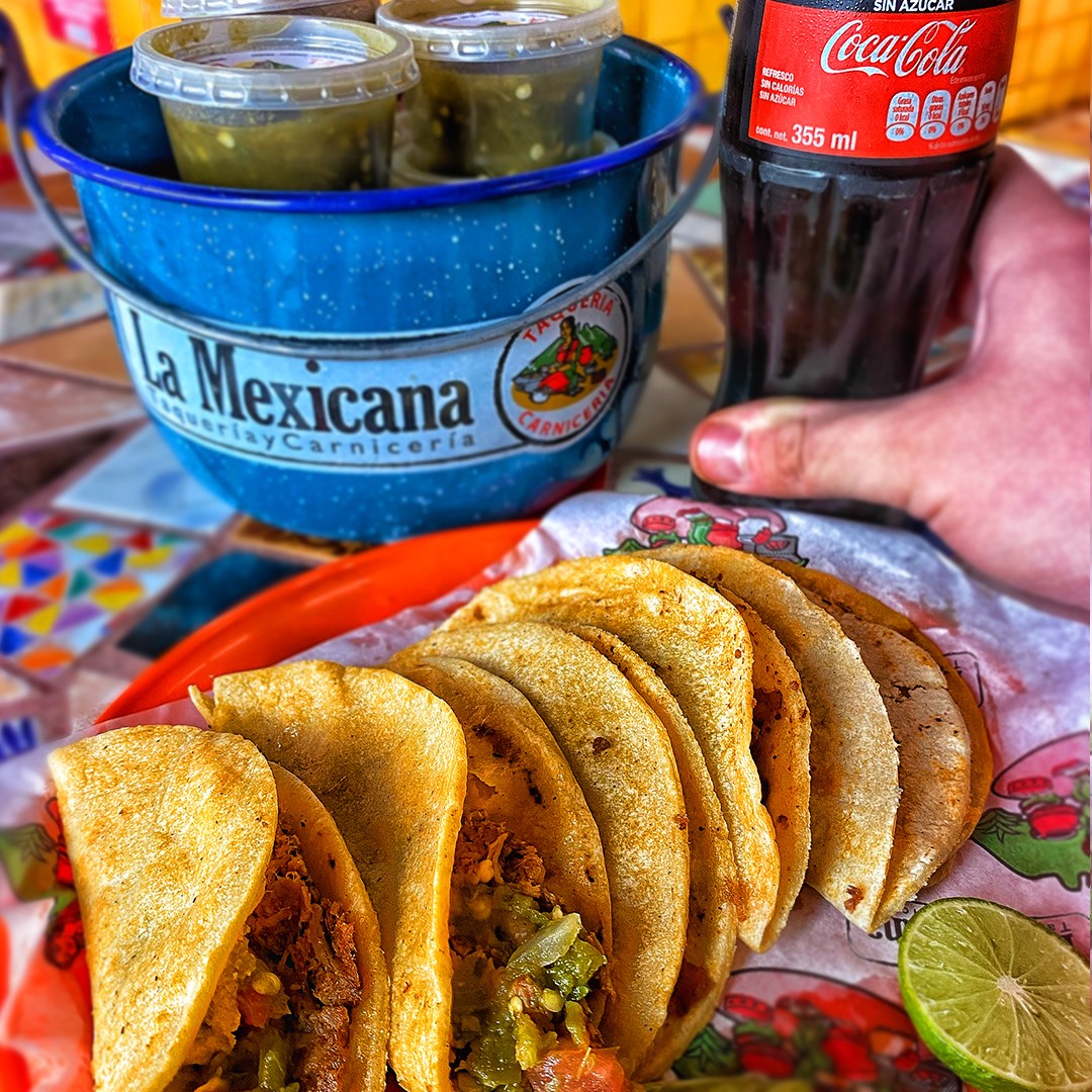 Taqueria La Mexicana Linda Vista image 2