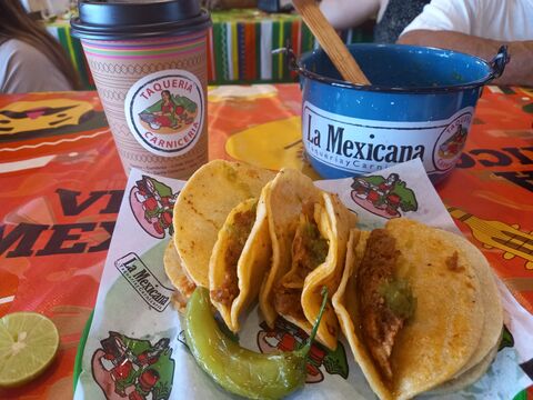 Taqueria La Mexicana Linda Vista image 4