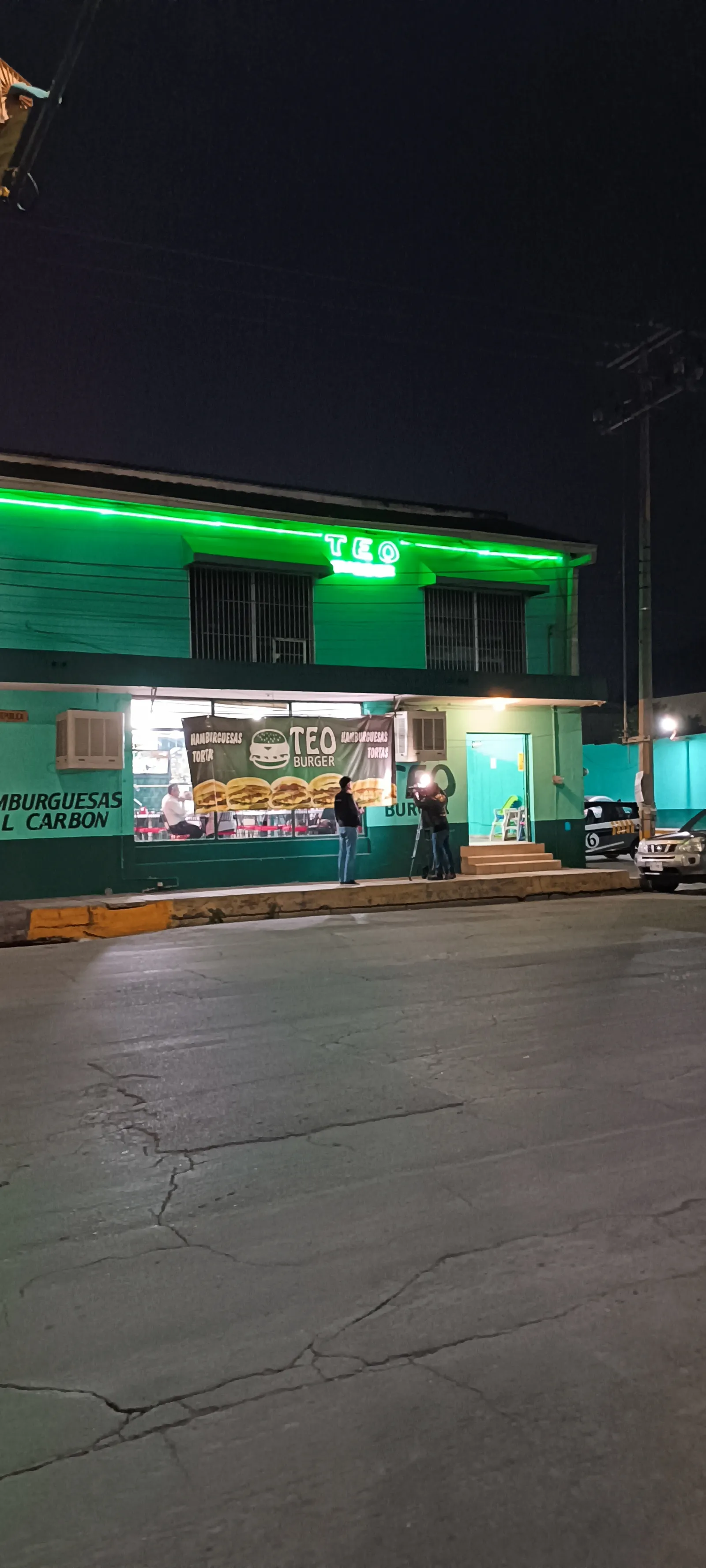 Teo Burger image 10