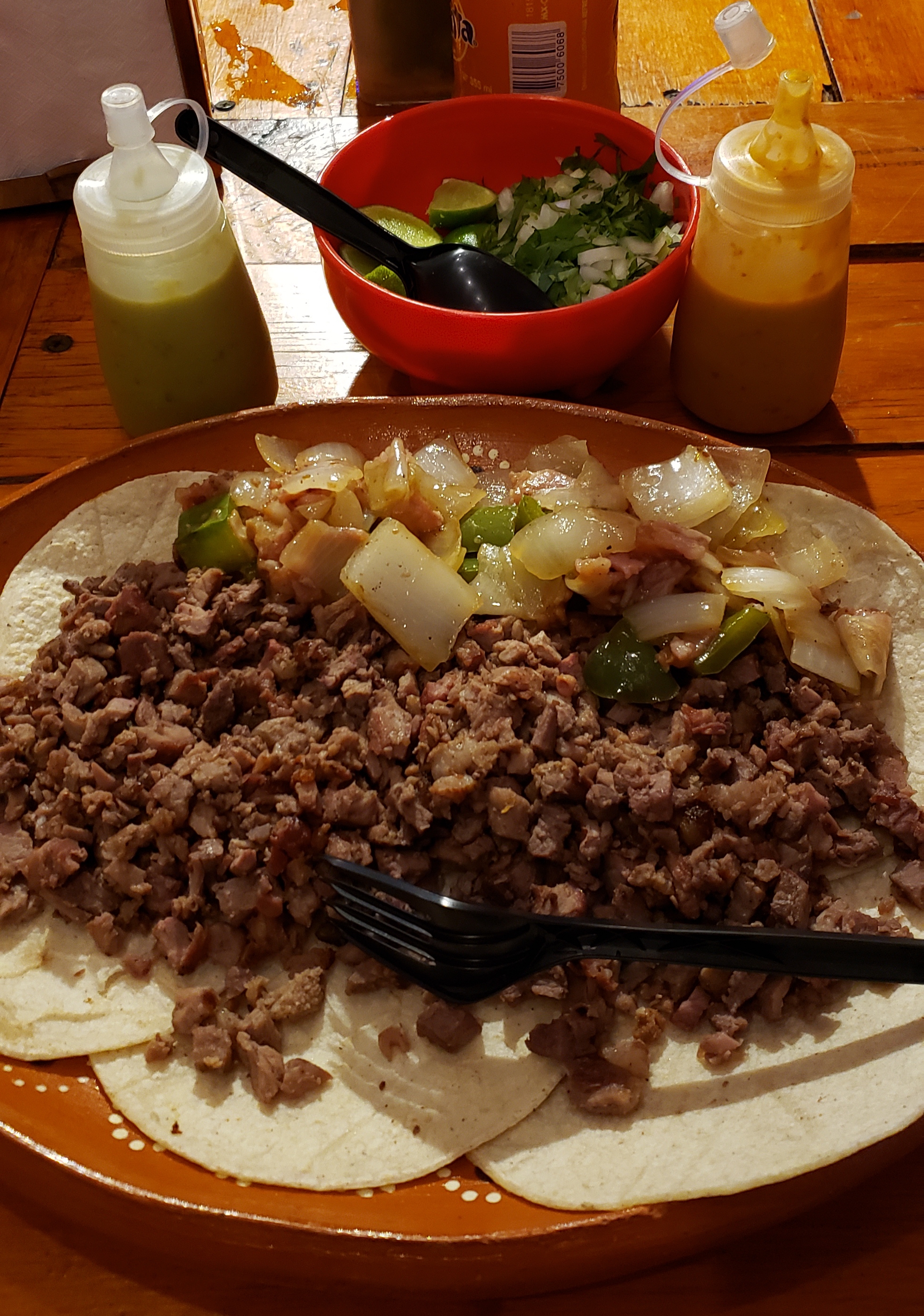 Naranjo’s Juicy Burgers image 9