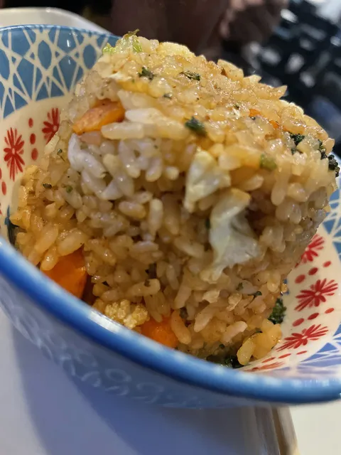 Hiroba sushi image 7