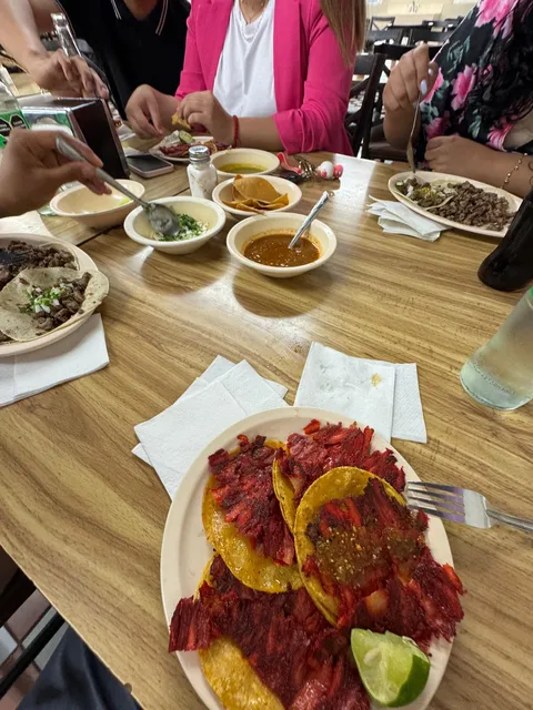 TAQUERIA LOS PETATES image 5