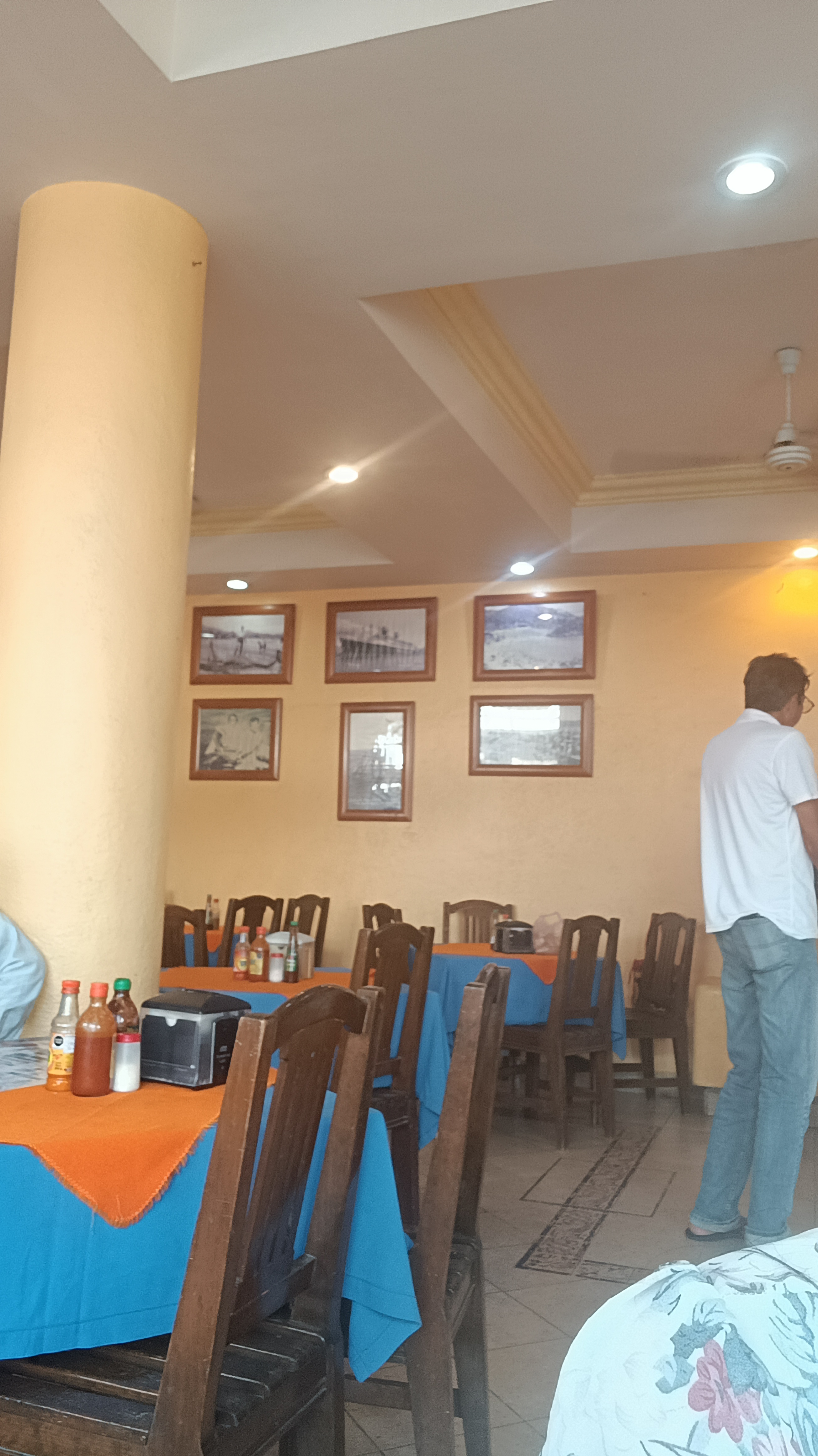 El Amigo Miguel image 9