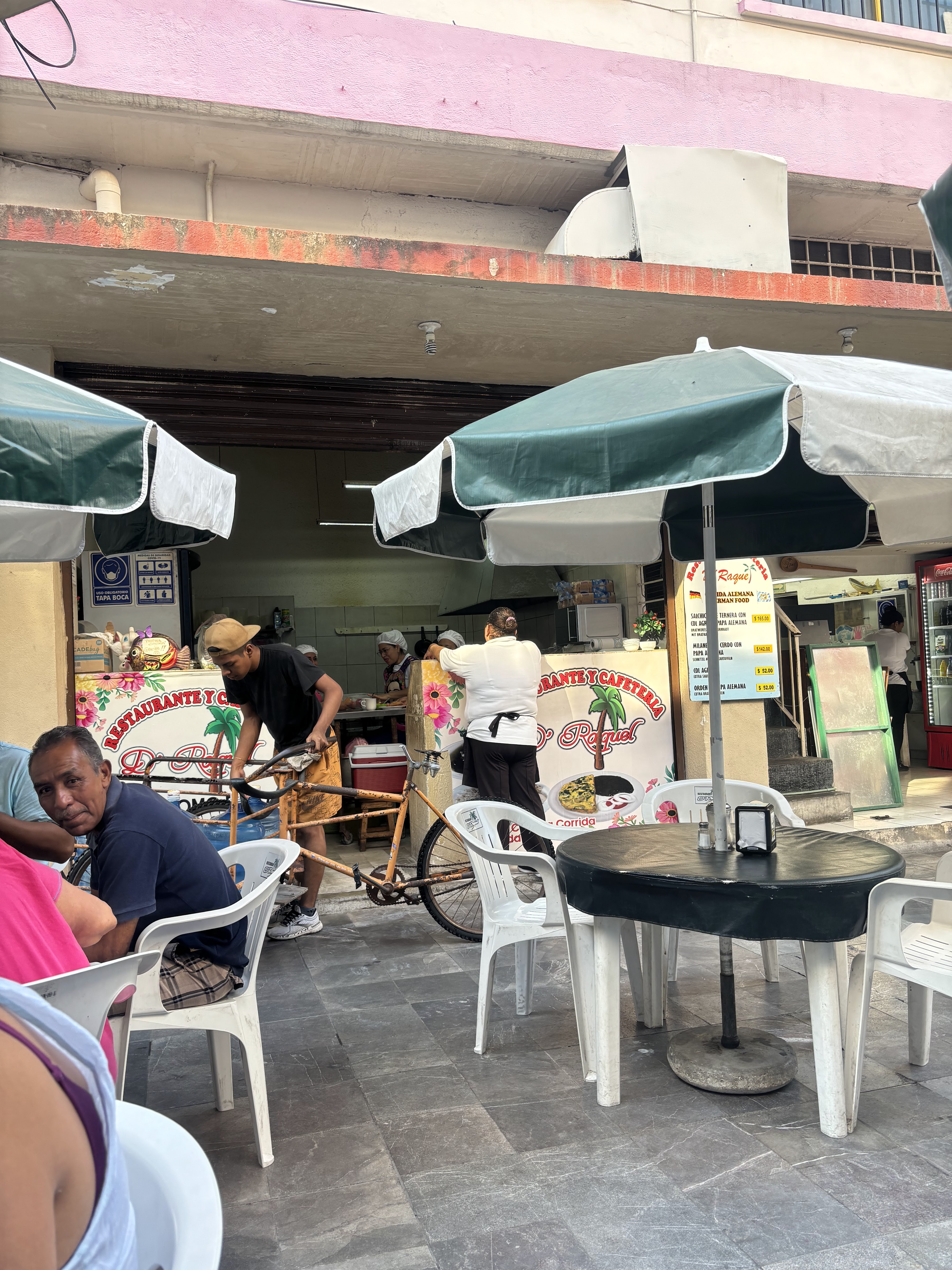 Restaurant y Cafetería D'Raquel image 2