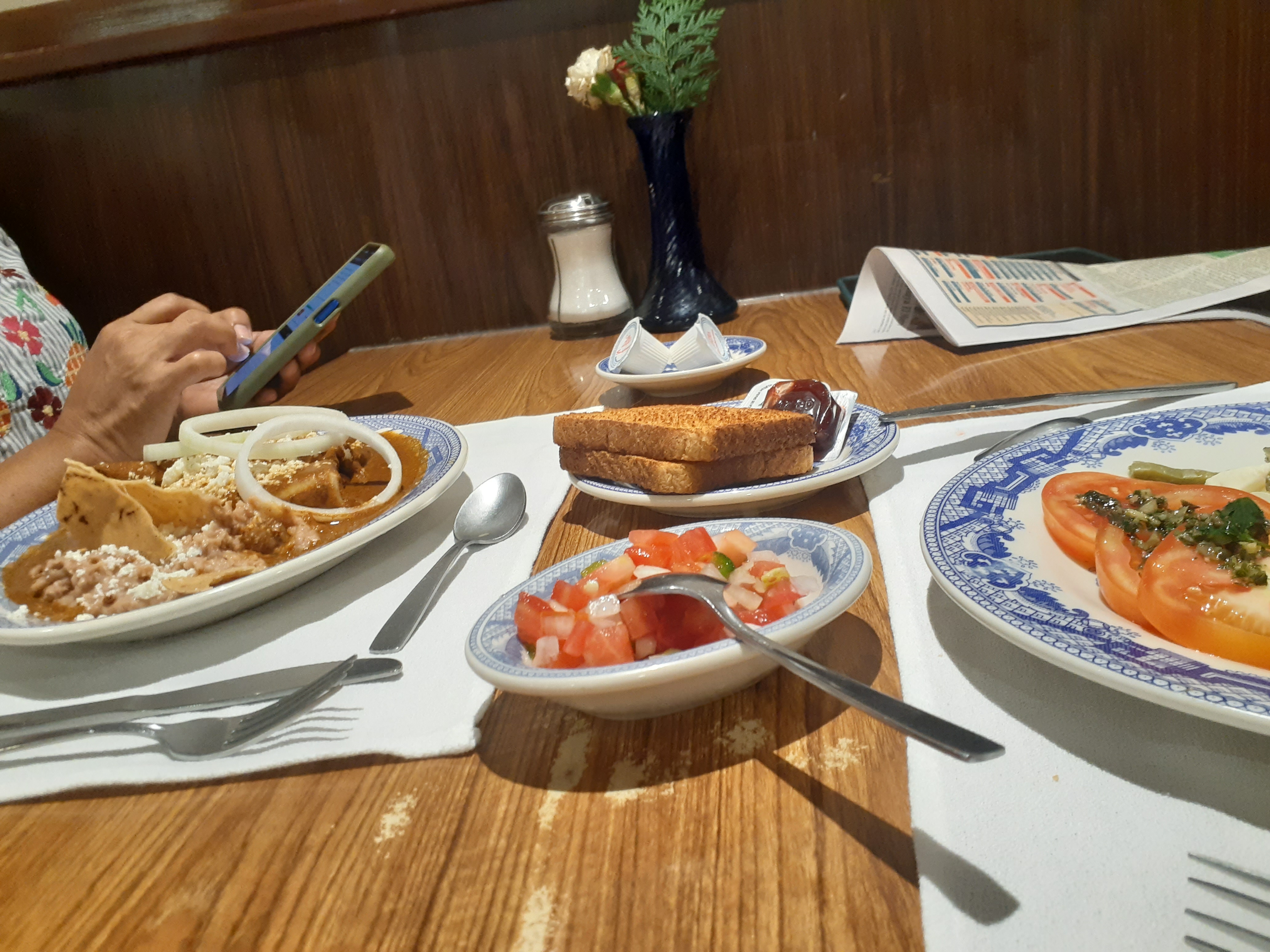 Sanborns Acapulco | Restaurante, Tienda y Farmacia image 8