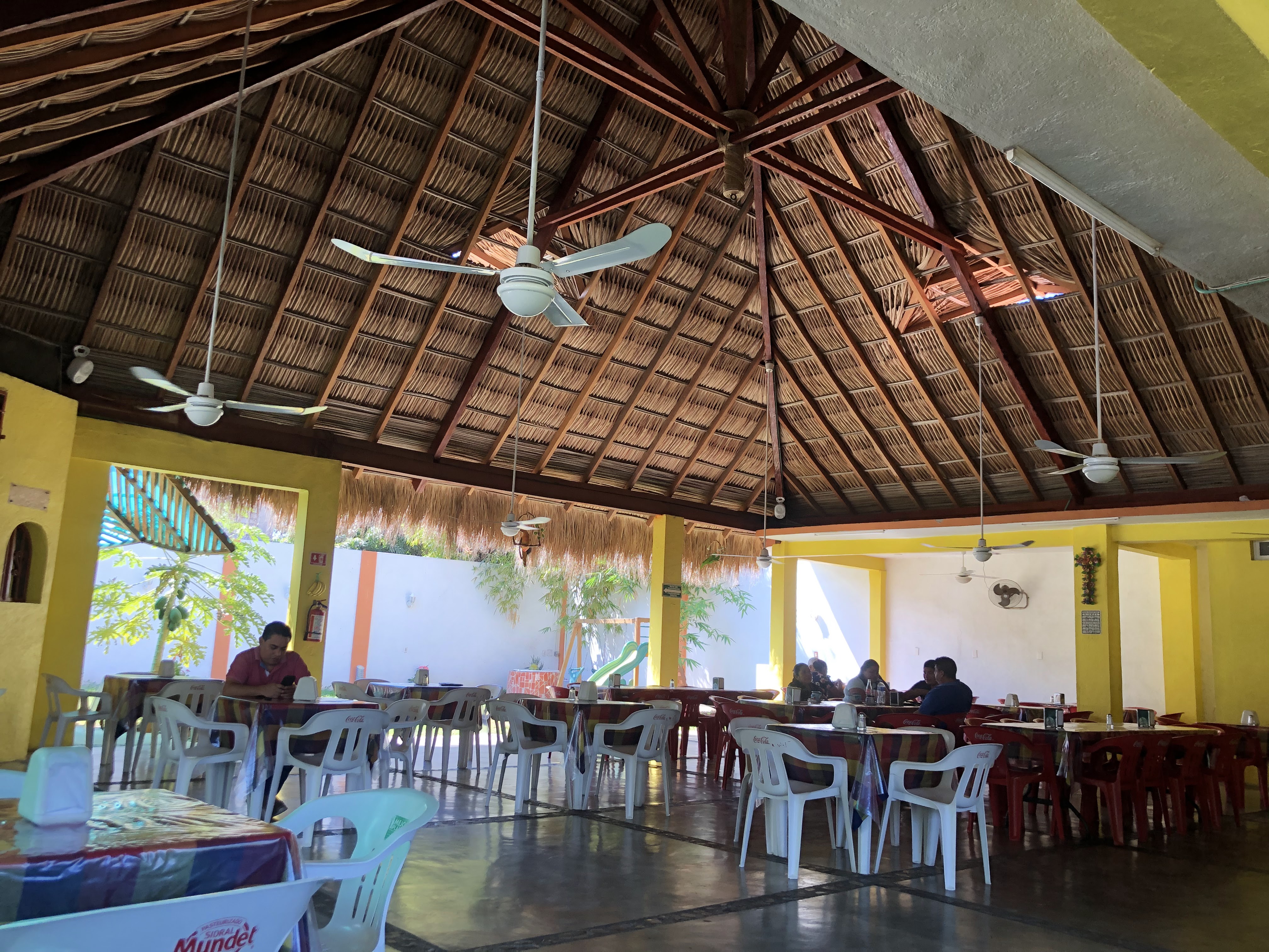 Restaurante La Perla image 1