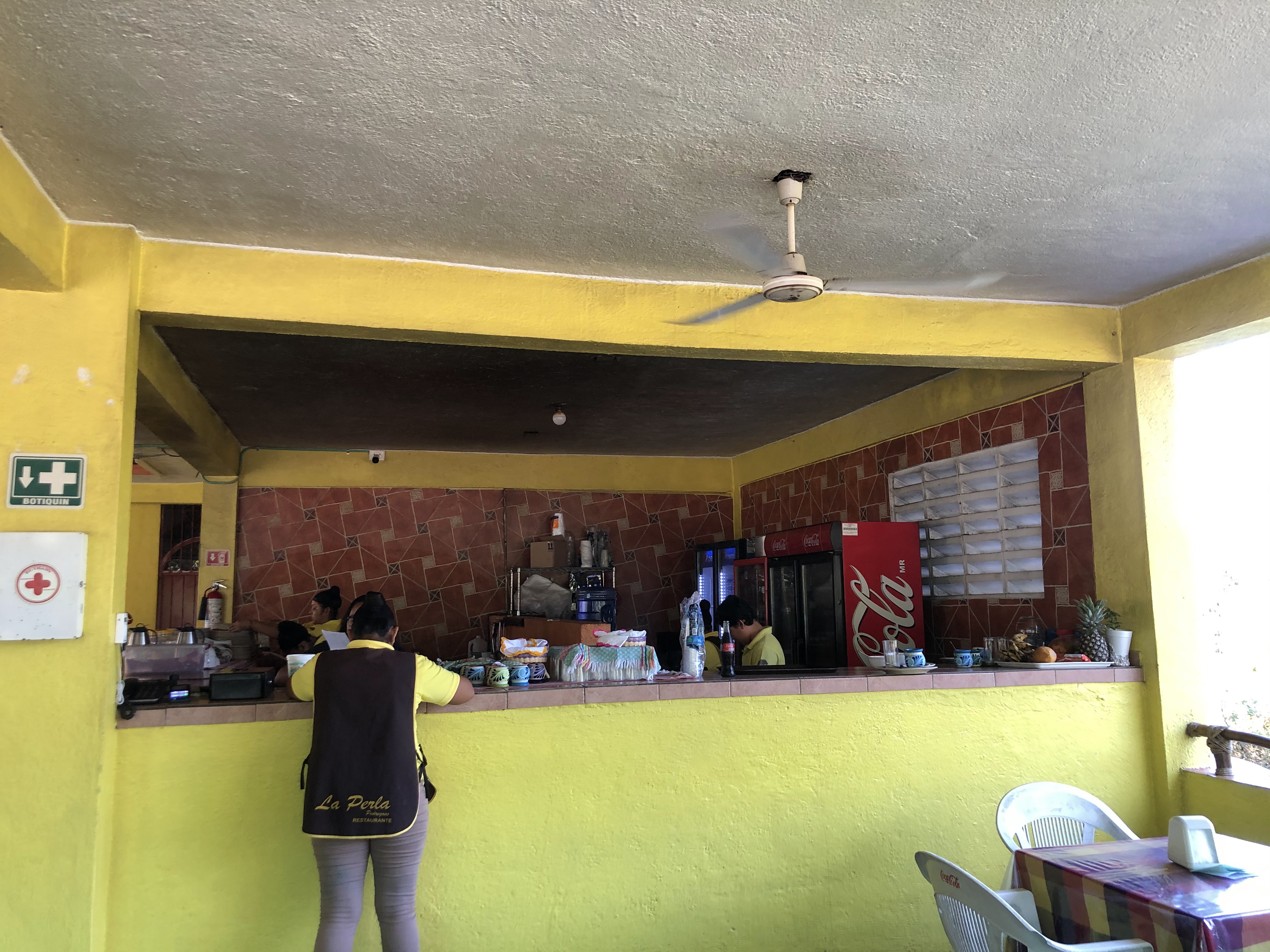 Restaurante La Perla image 5