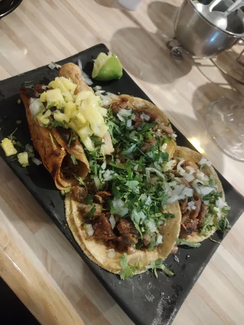 Taquería La Única image 6