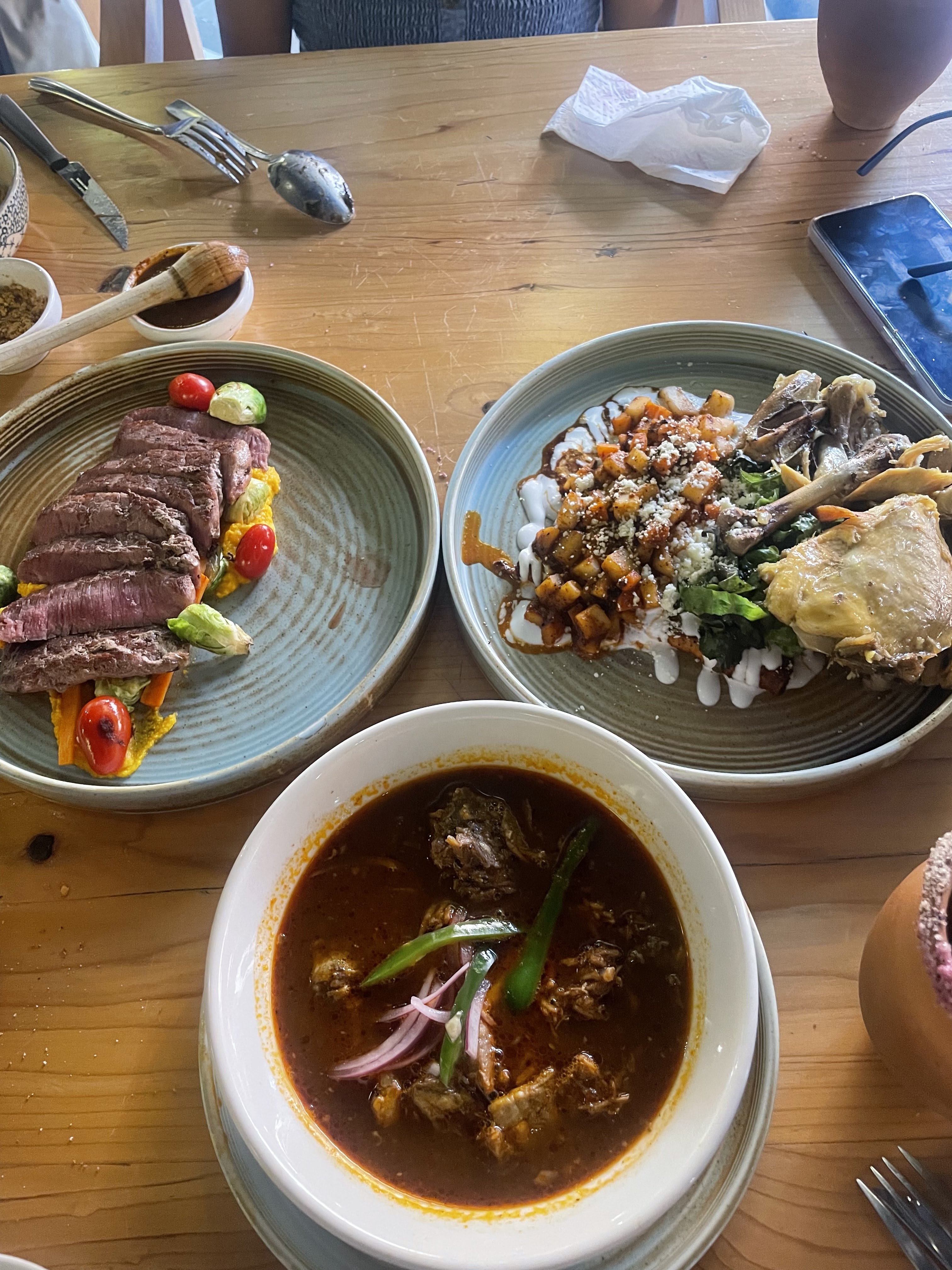 Pariente Restaurante image 4