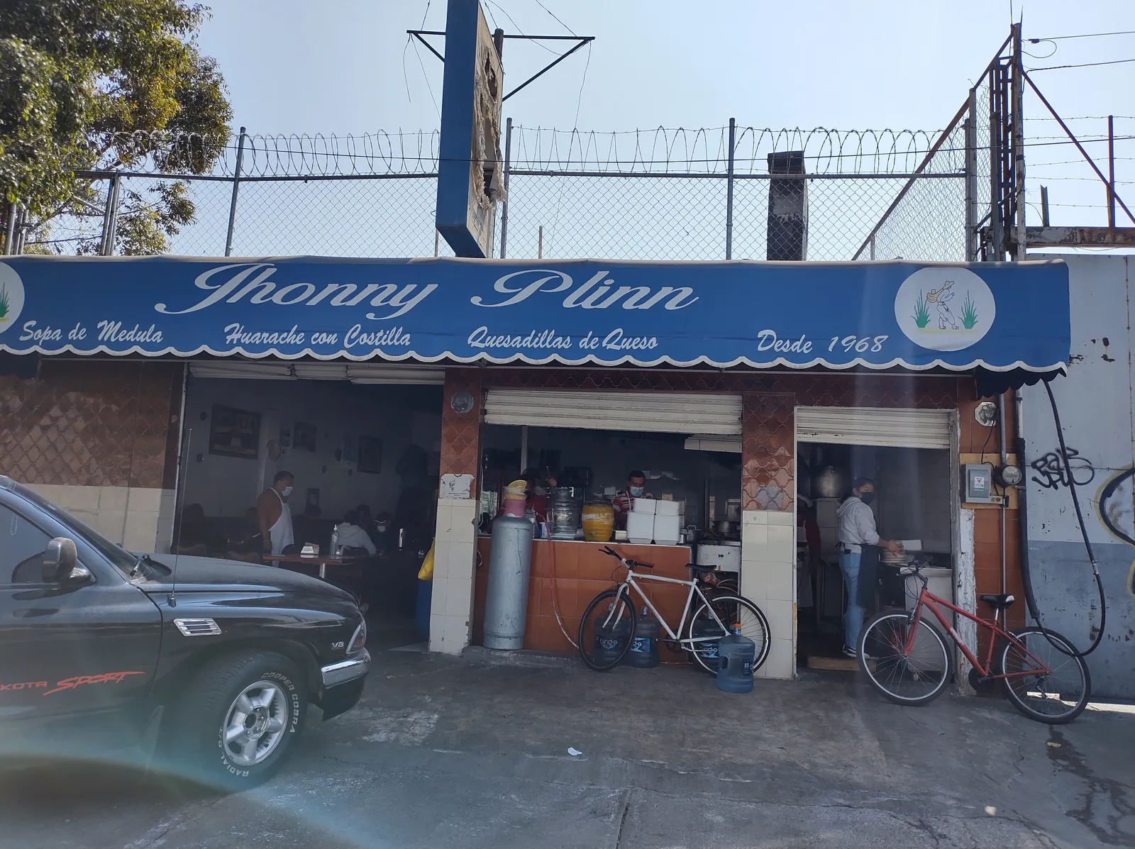 Restaurante Jhonny Plinn image 1