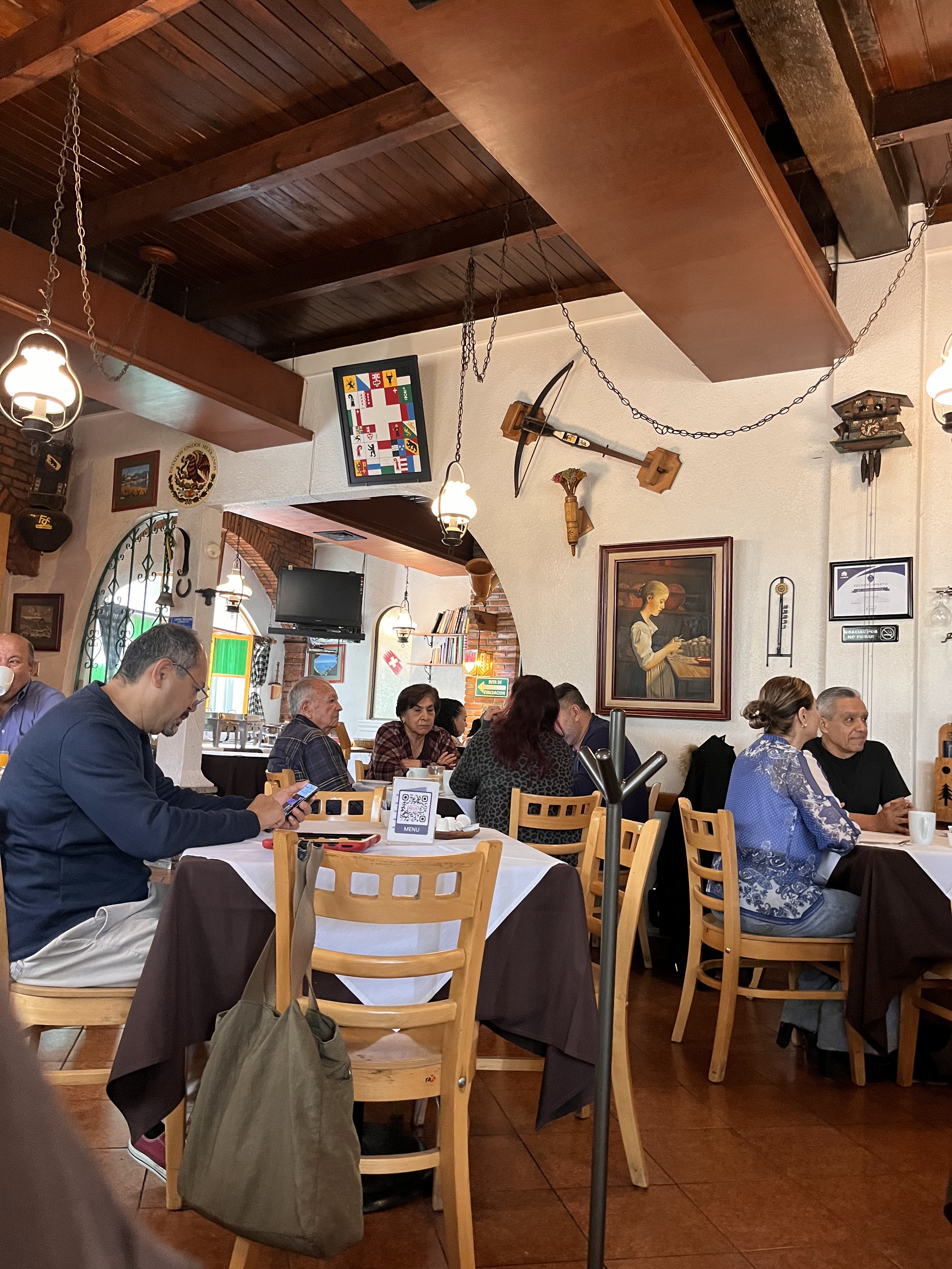 Chalet Suizo image 3