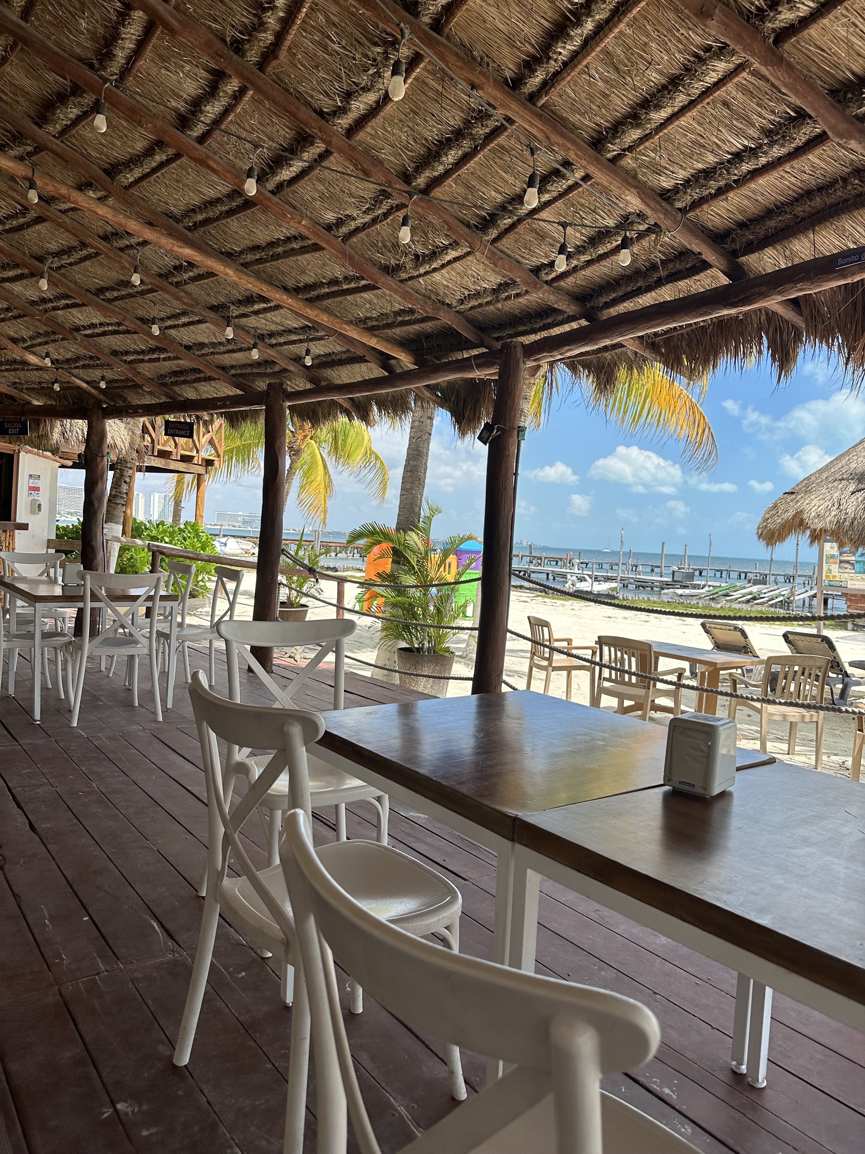 Cocos and Grill image 1