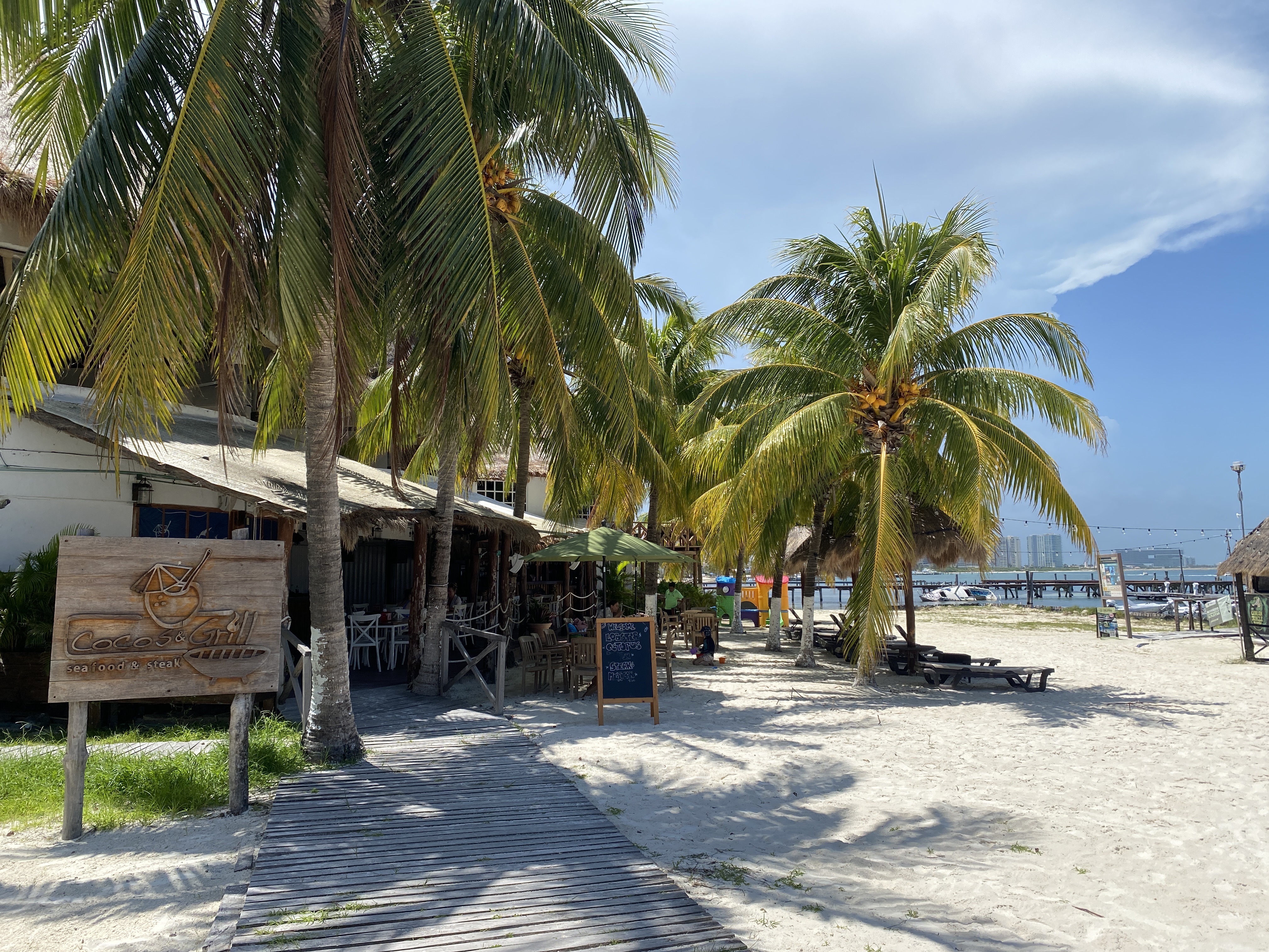 Cocos and Grill image 6