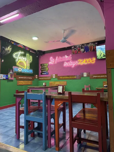 La Lotería Taquería image 5